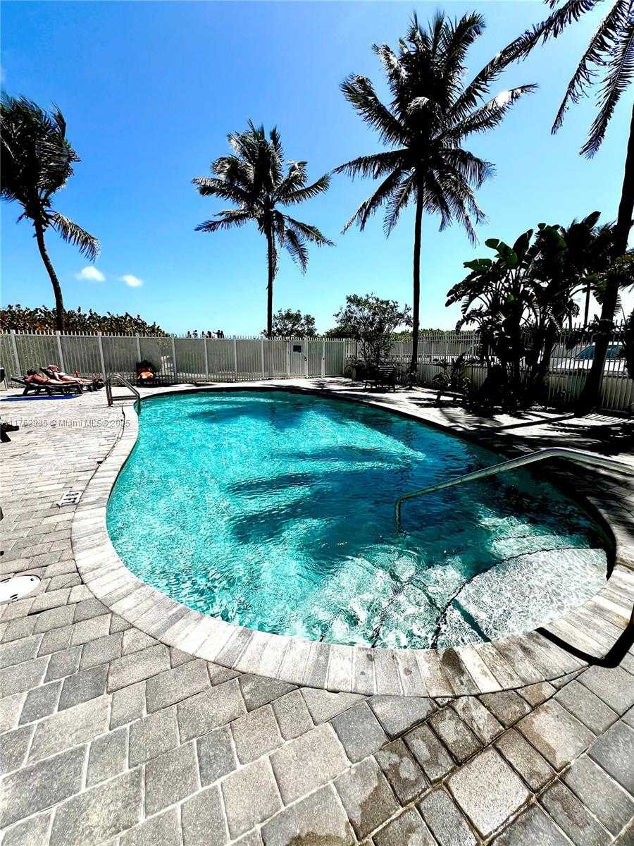 Small Image of 335 OCEAN DR #139, Miami Beach Number 17