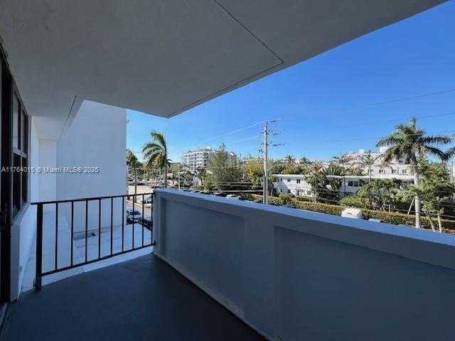 Small Image of 10101 EAST BAY HARBOR DR #301, Bay Harbor Islands Number 2