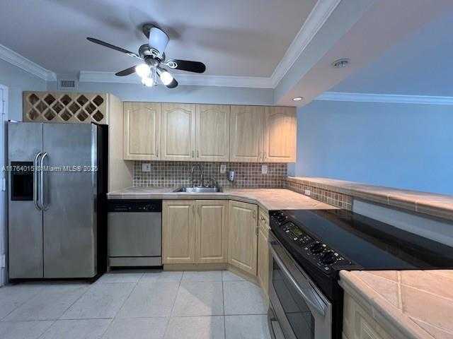 Small Image of 10101 EAST BAY HARBOR DR #301, Bay Harbor Islands Number 5