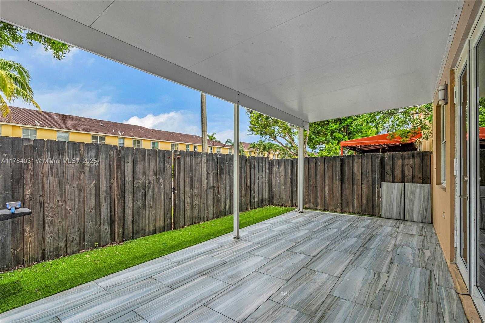 Small Image of 897 SOUTH WEST 152ND CT #897, Miami Number 10