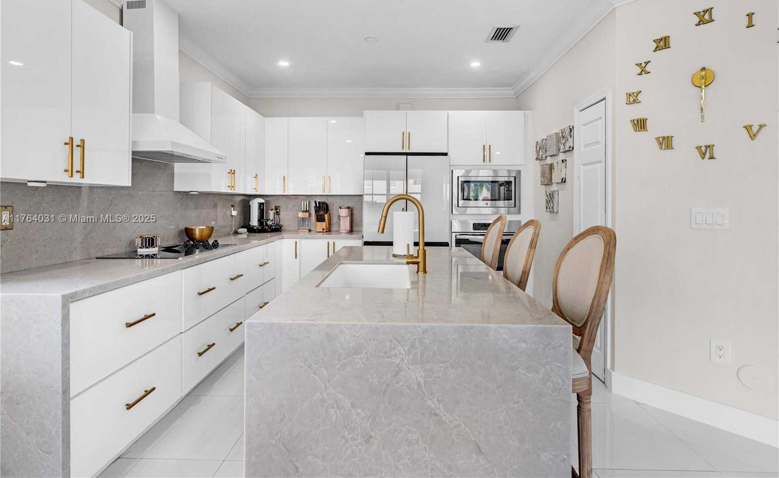 Small Image of 897 SOUTH WEST 152ND CT #897, Miami Number 12