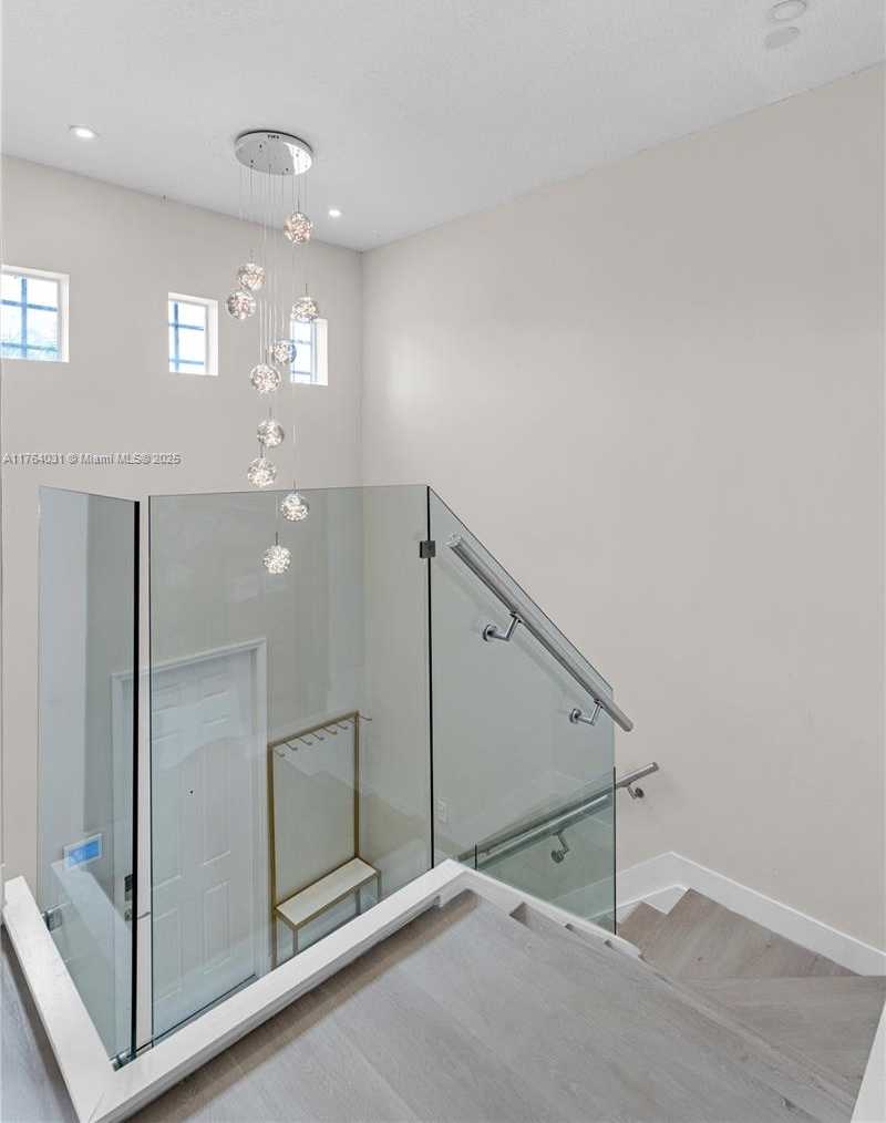 Small Image of 897 SOUTH WEST 152ND CT #897, Miami Number 18