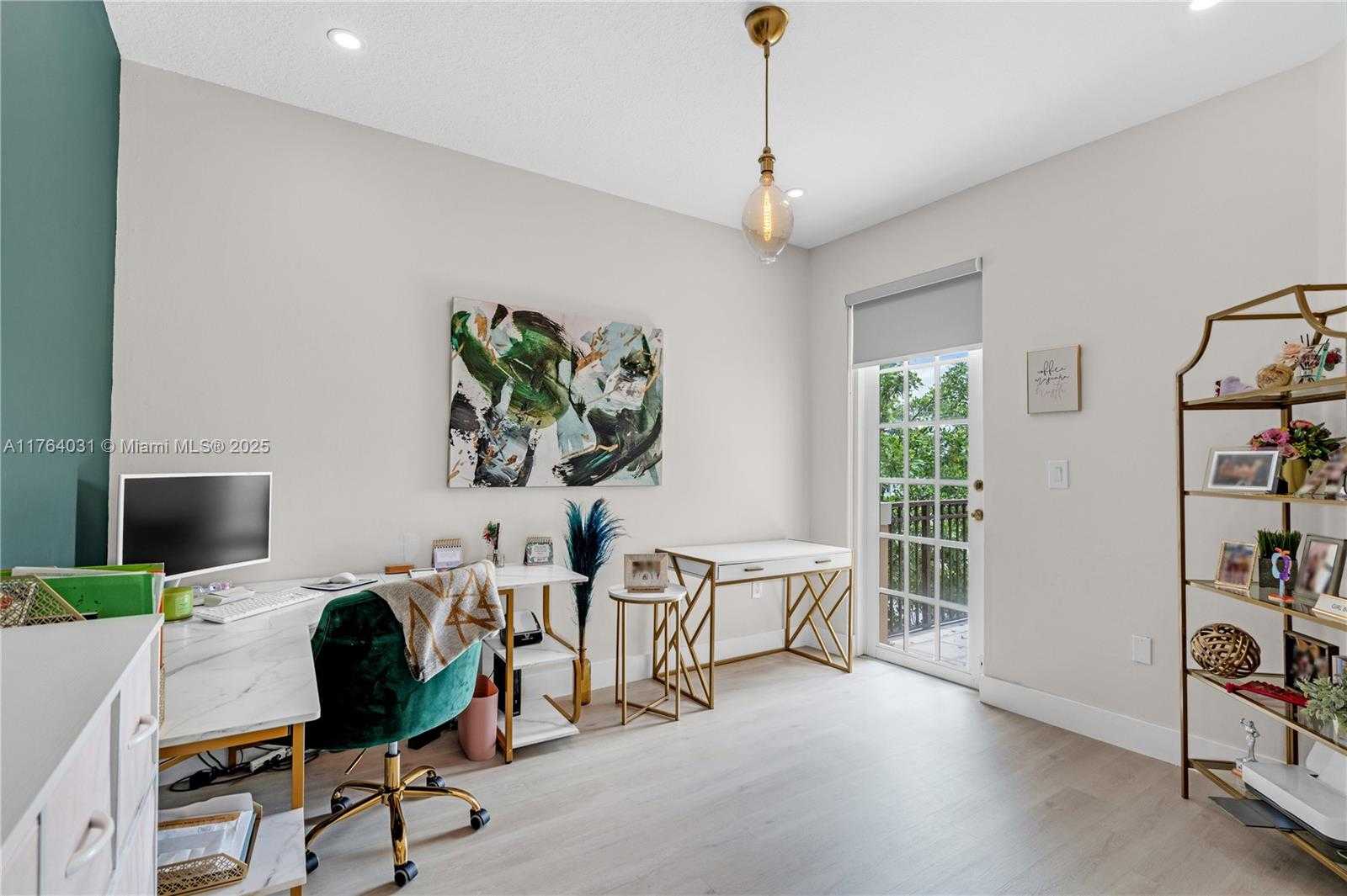 Small Image of 897 SOUTH WEST 152ND CT #897, Miami Number 23