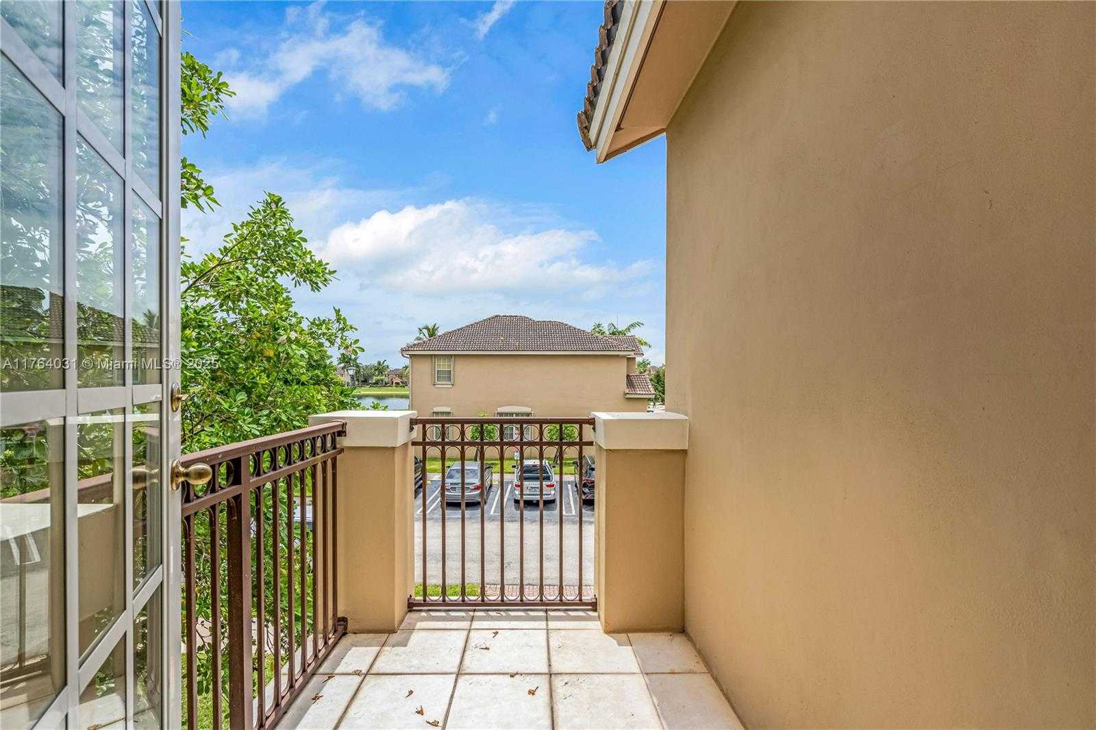 Small Image of 897 SOUTH WEST 152ND CT #897, Miami Number 25