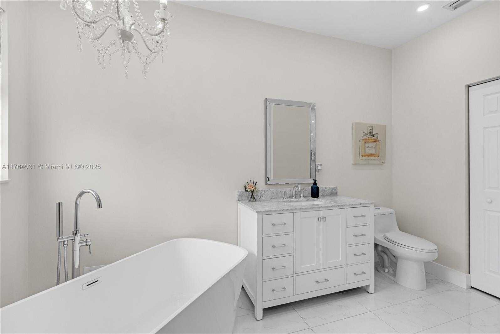 Small Image of 897 SOUTH WEST 152ND CT #897, Miami Number 31