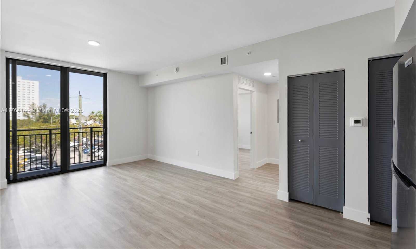 Small Image of 1559 NORTH WEST 15TH STREET RD #301, Miami Number 6