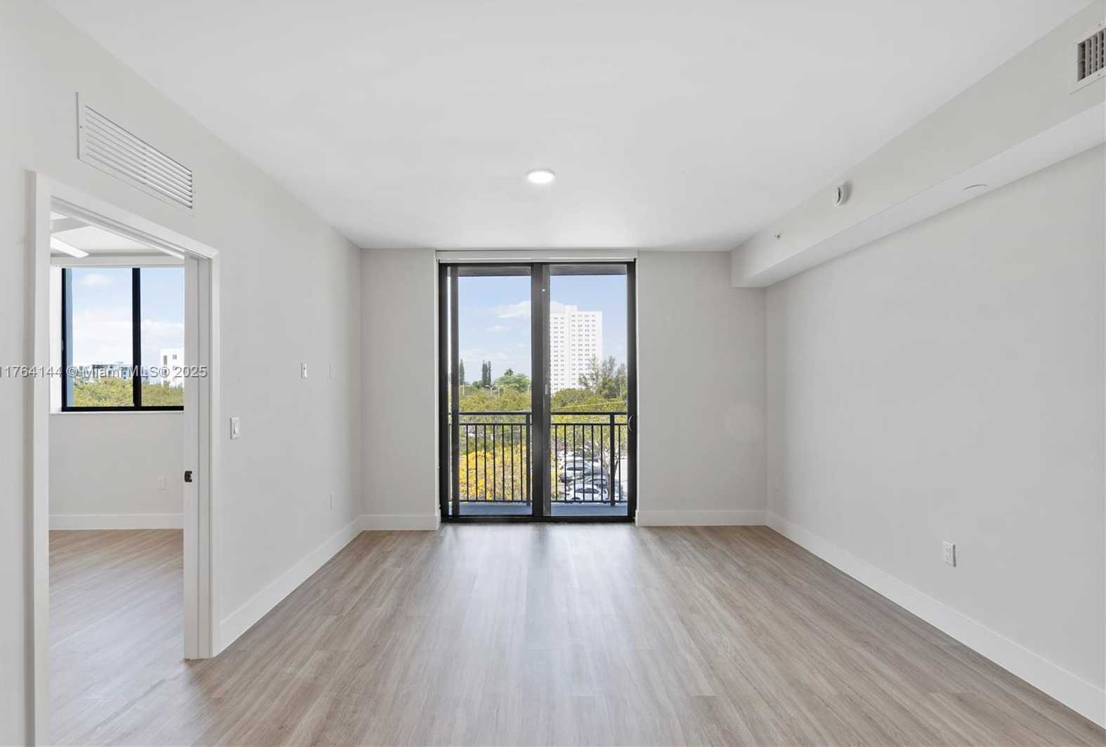 Small Image of 1559 NORTH WEST 15TH STREET RD #301, Miami Number 7