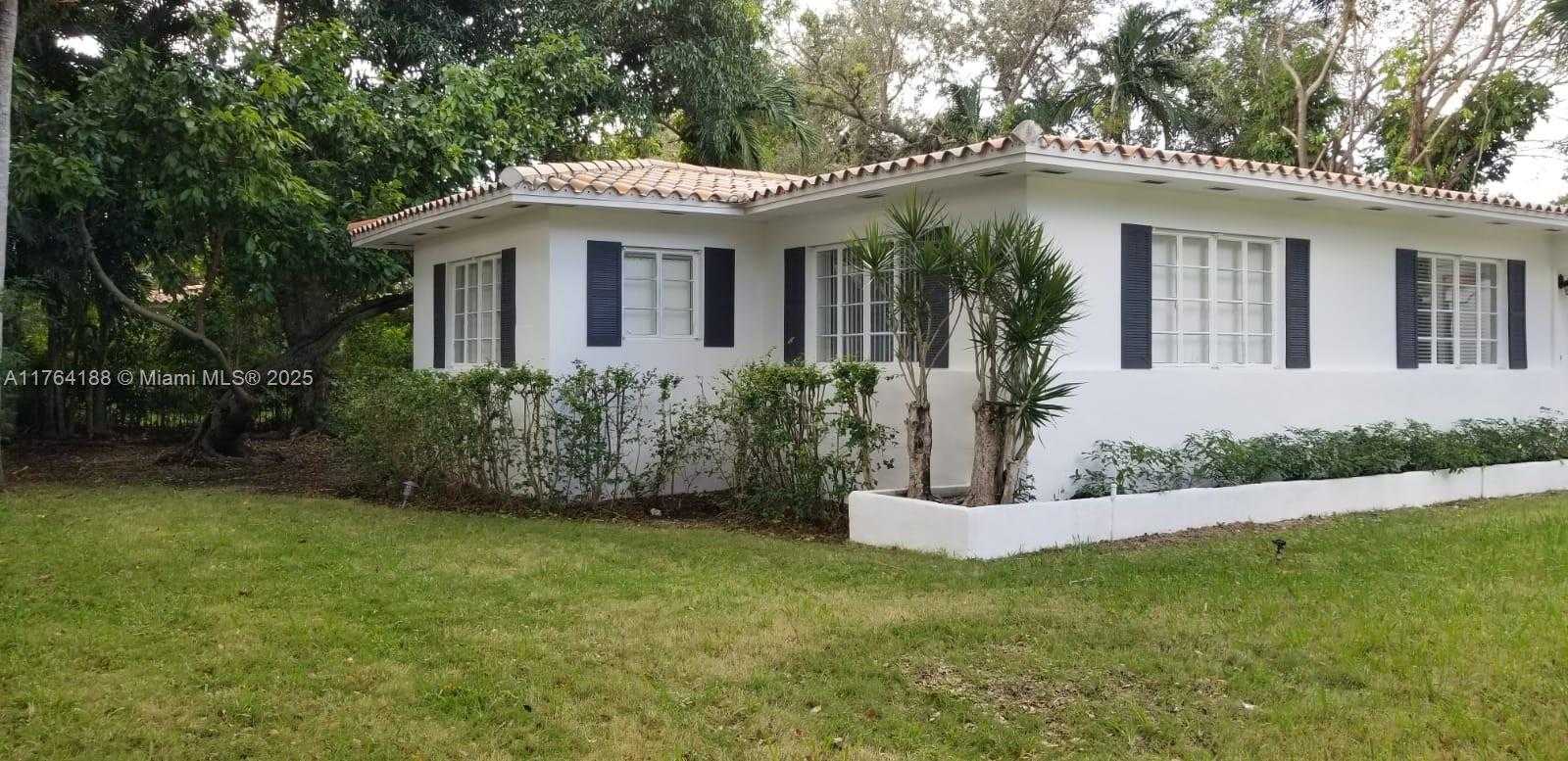 Small Image of 702, Coral Gables Number 16