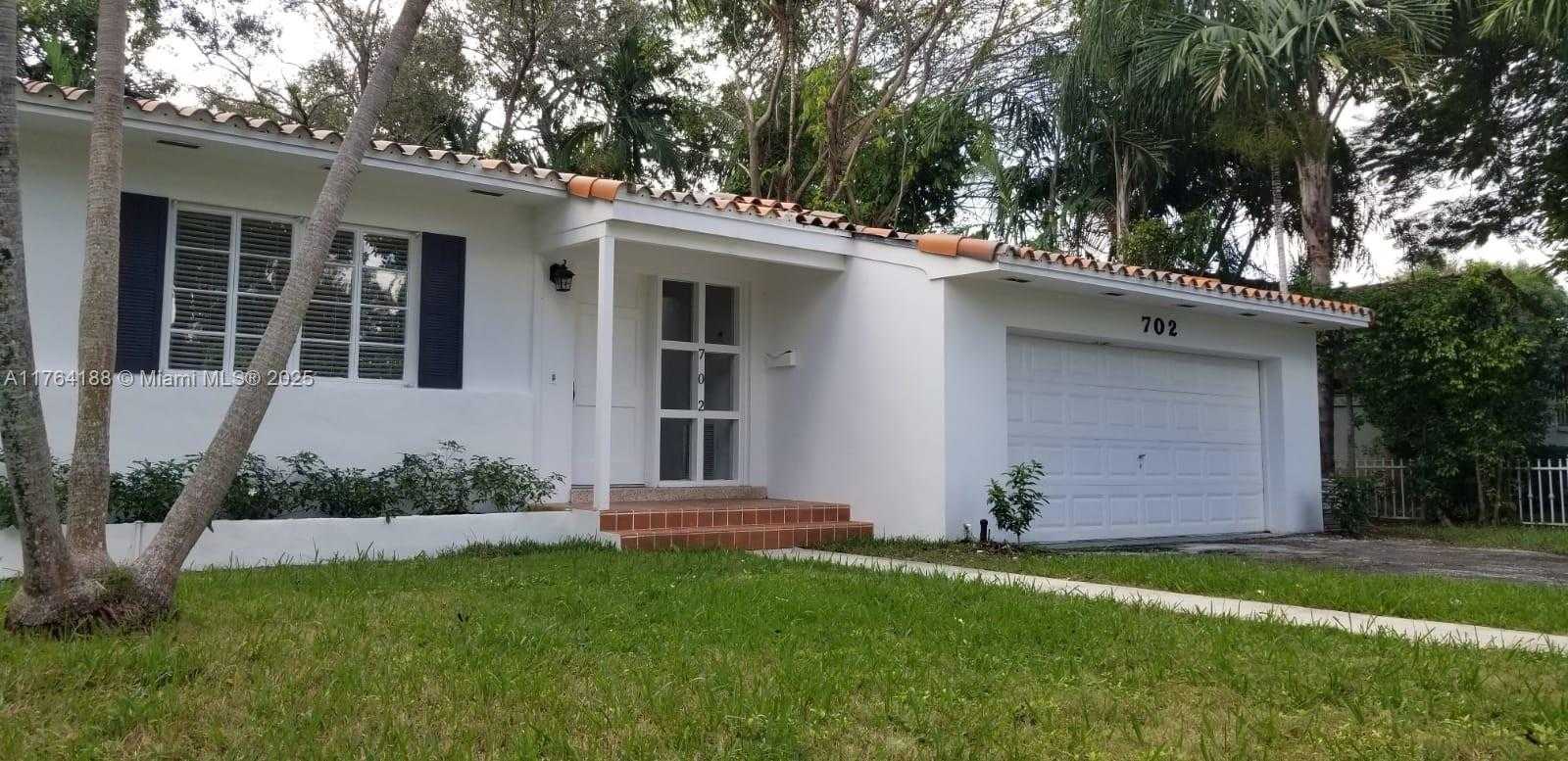 Small Image of 702, Coral Gables Number 17