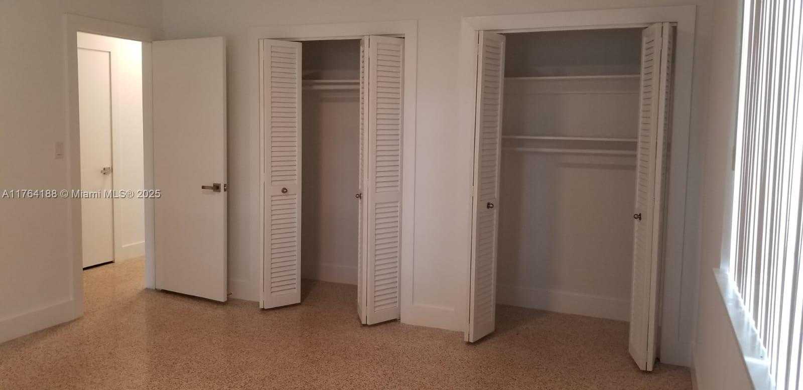 Small Image of 702, Coral Gables Number 8