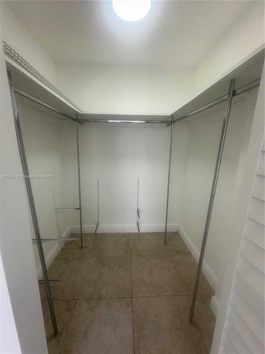 Small Image of 16909 #604, Sunny Isles Beach Number 6