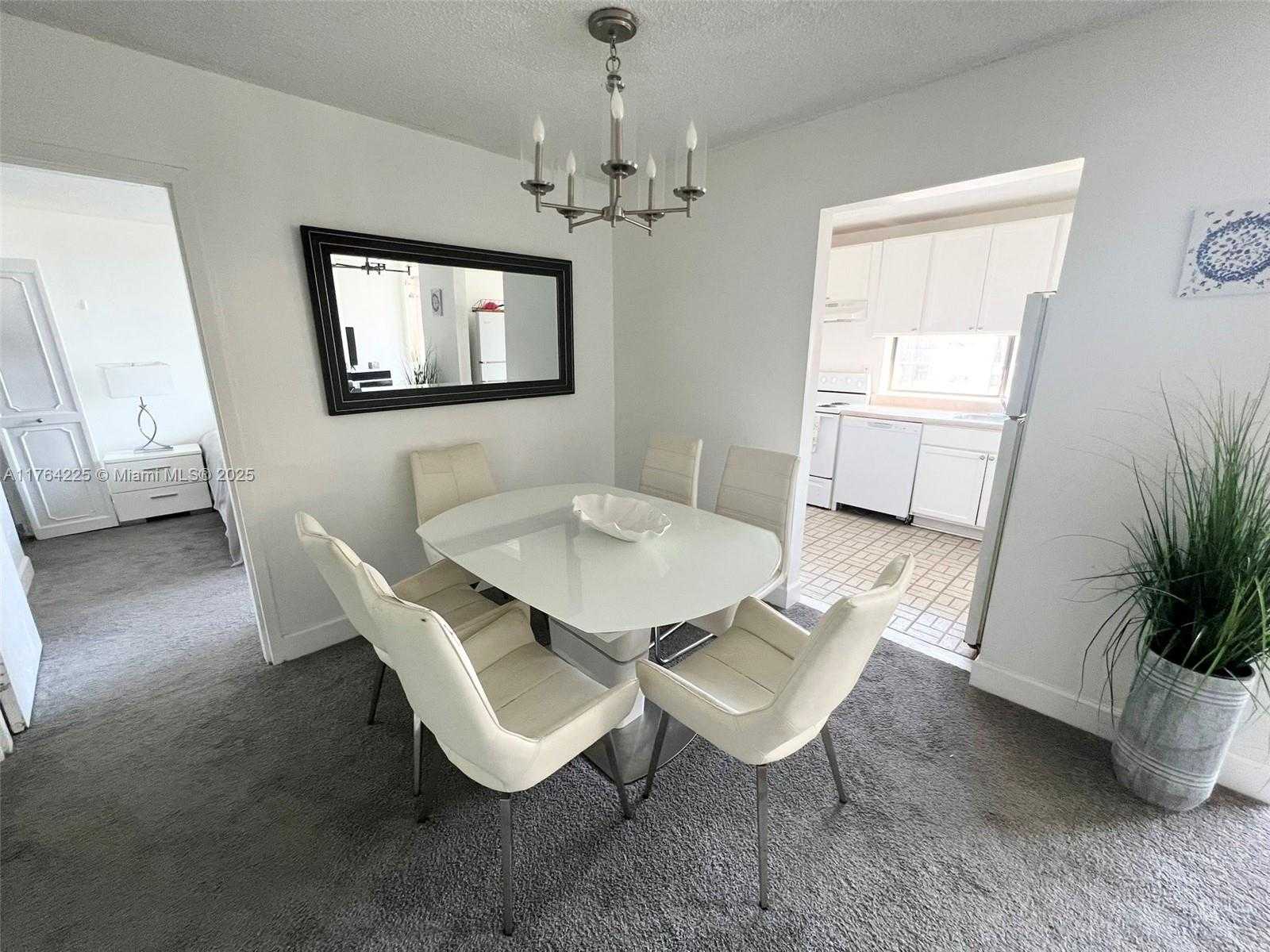 Small Image of 17021 NORTH BAY RD #922, Sunny Isles Beach Number 5