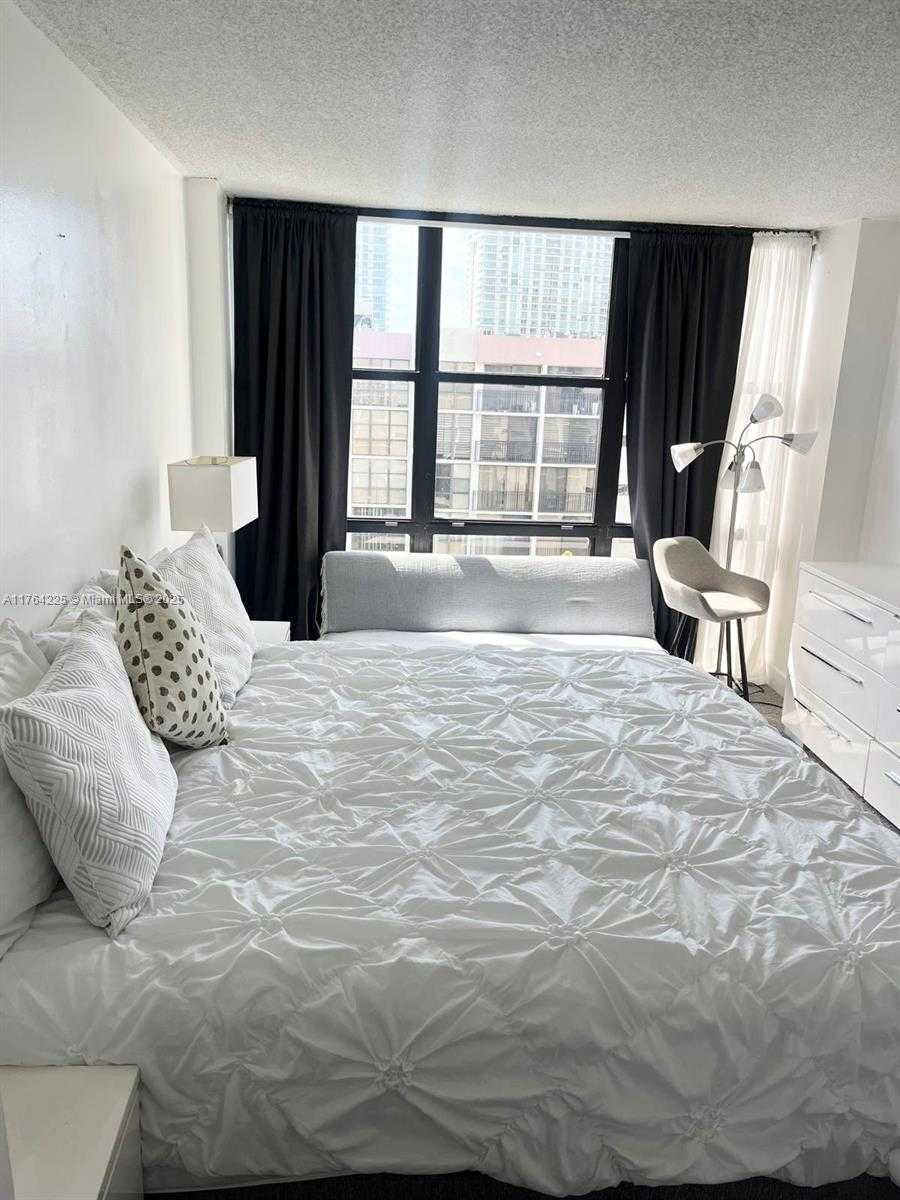 Small Image of 17021 NORTH BAY RD #922, Sunny Isles Beach Number 9