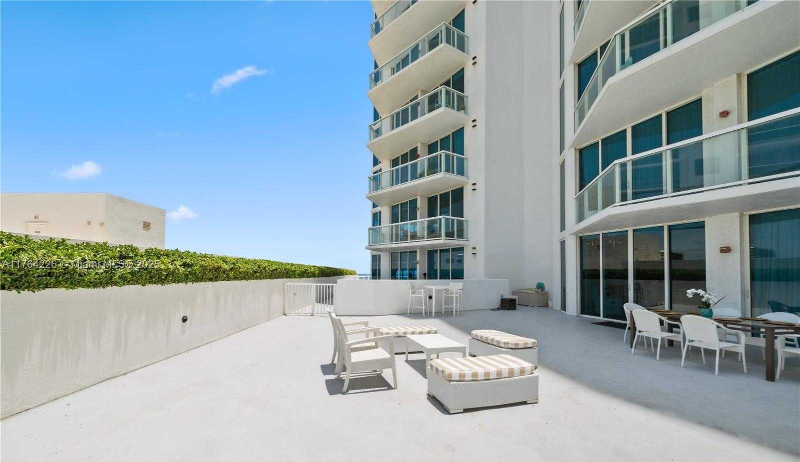 Small Image of 6515 COLLINS AVE #601, Miami Beach Number 12