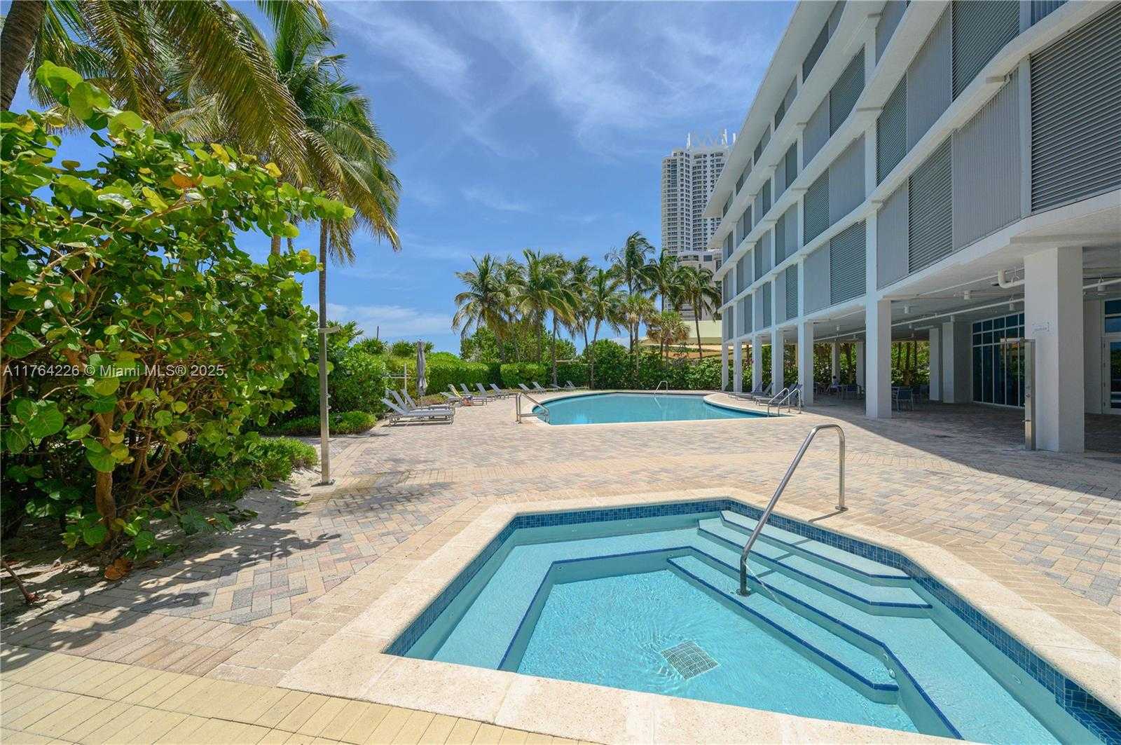 Small Image of 6515 COLLINS AVE #601, Miami Beach Number 15