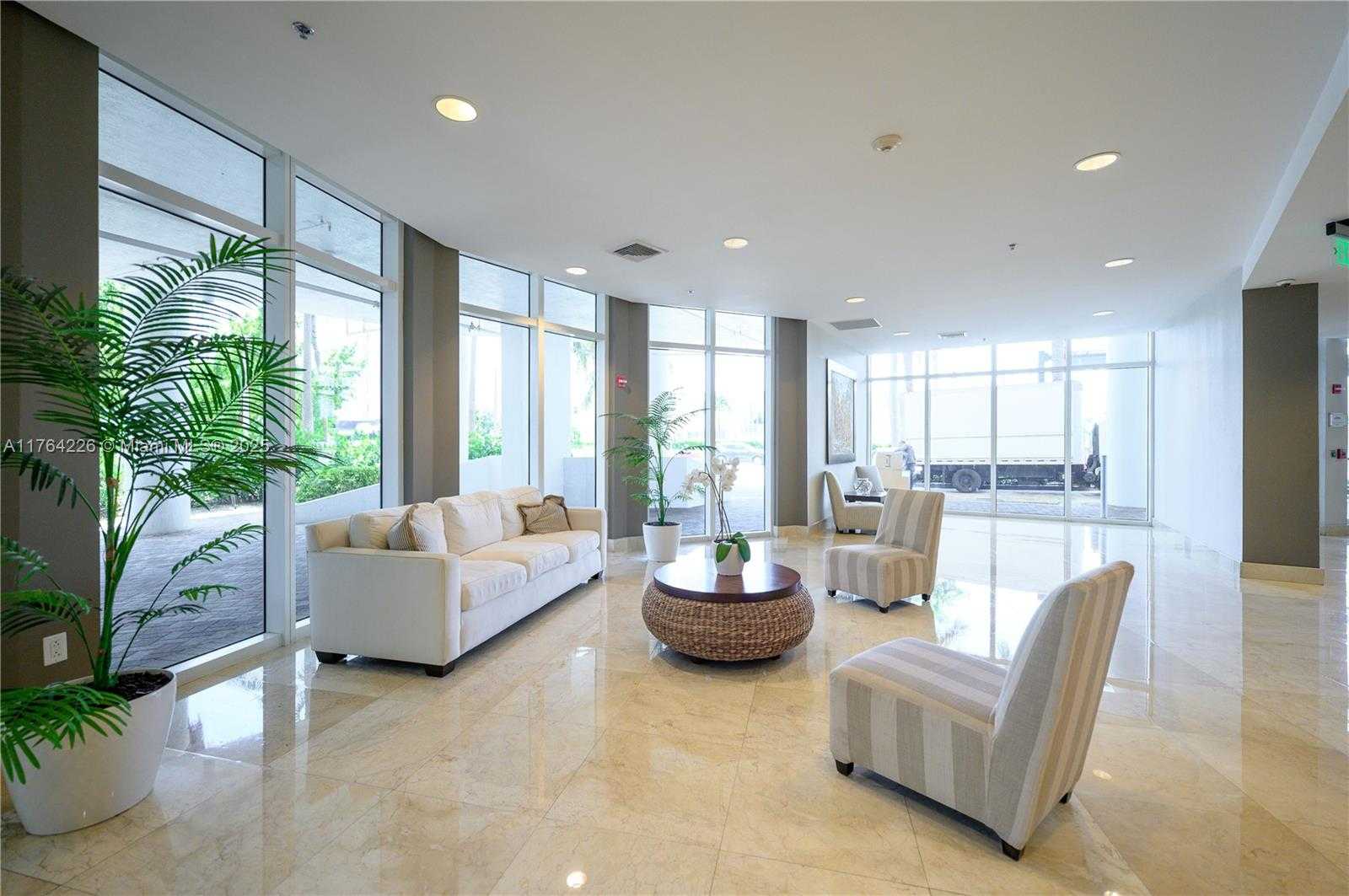 Small Image of 6515 COLLINS AVE #601, Miami Beach Number 24