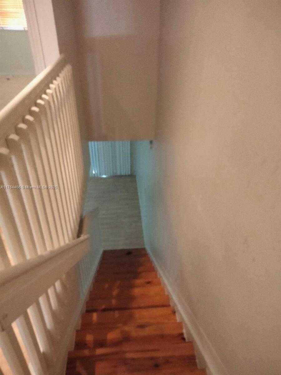 Small Image of 8976 WEST FLAGLER ST #1, Miami Number 5