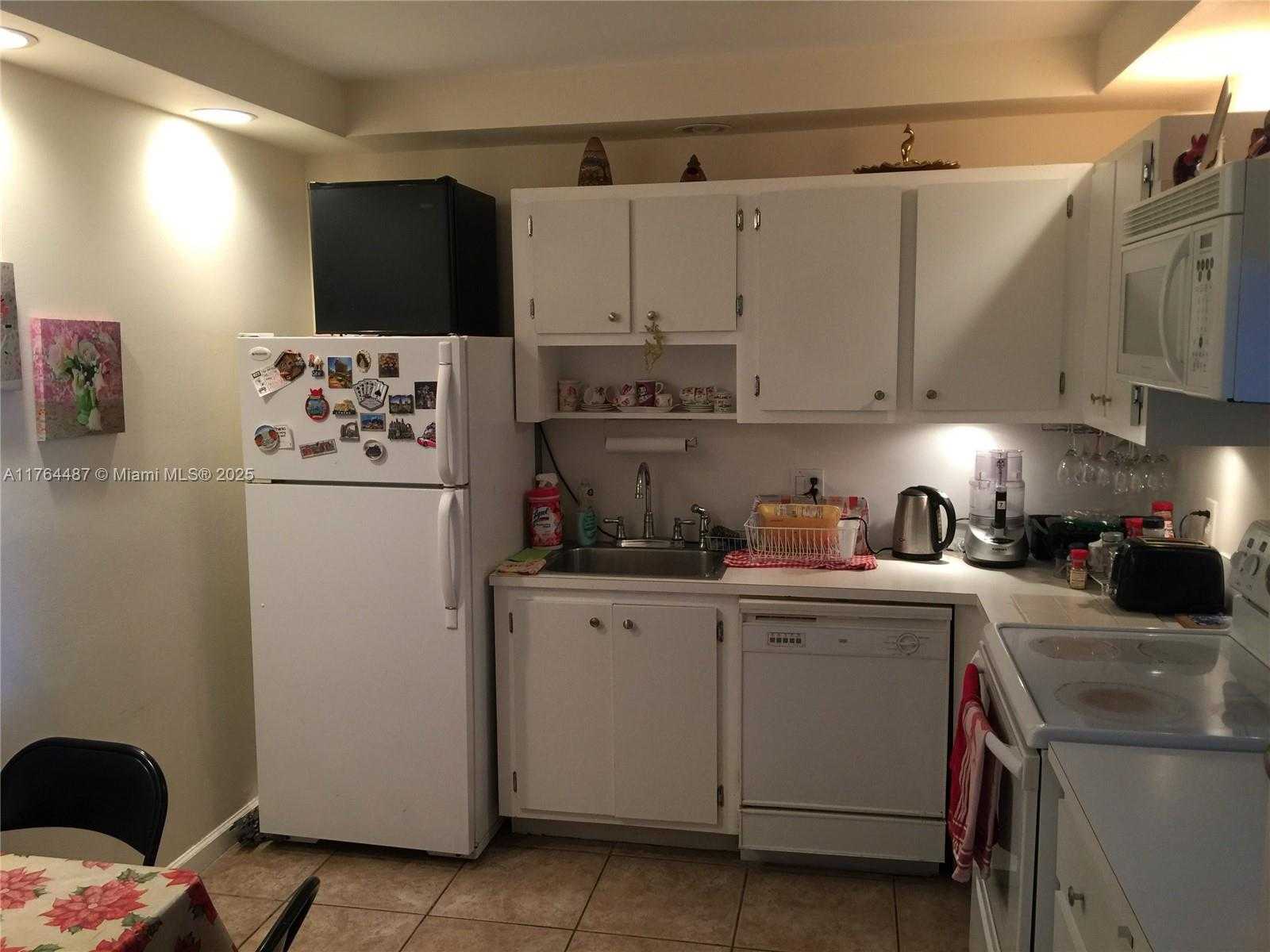 Small Image of 2851 NORTH EAST 183RD ST #315E, Aventura Number 5