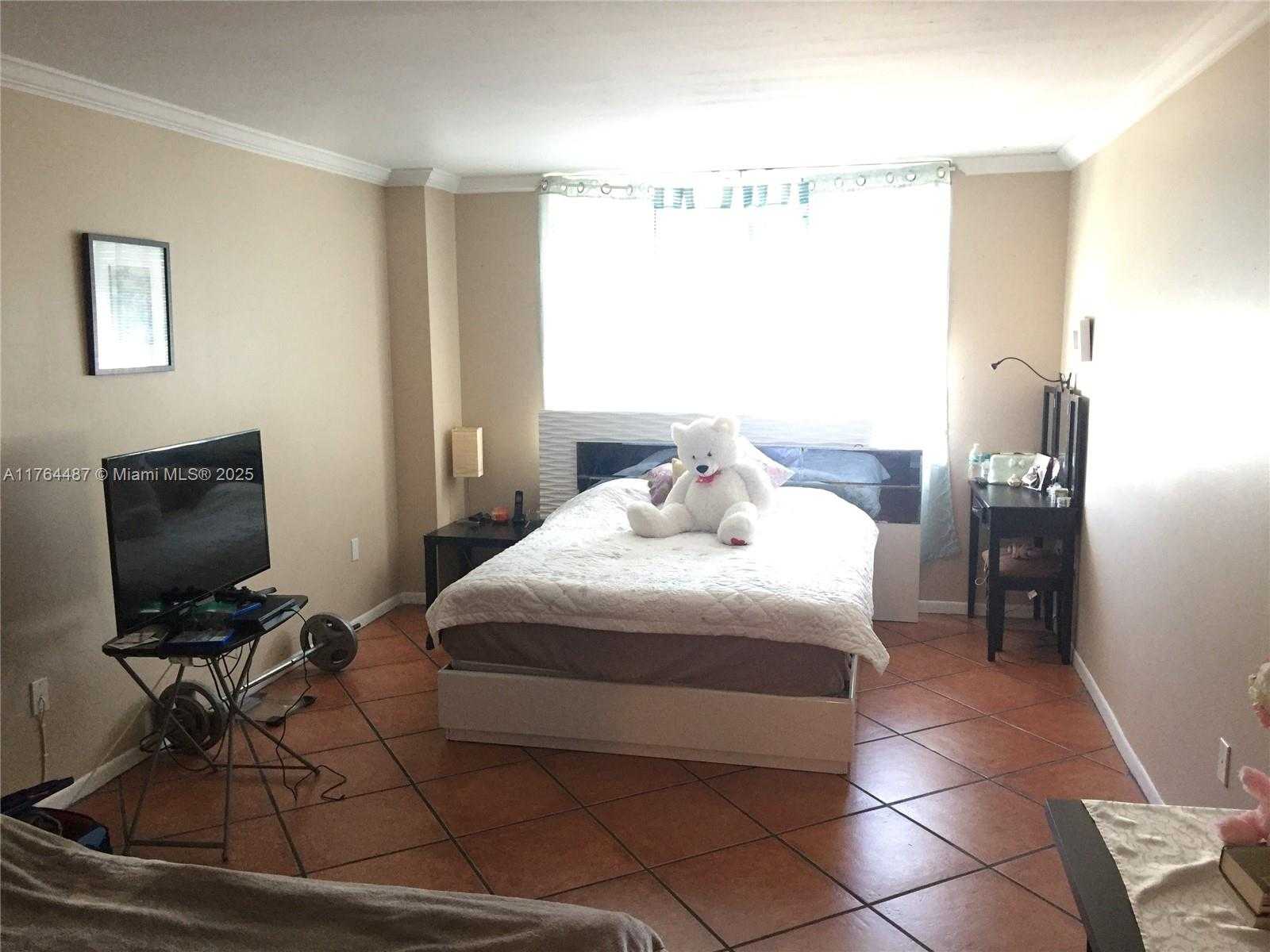 Small Image of 2851 NORTH EAST 183RD ST #315E, Aventura Number 7