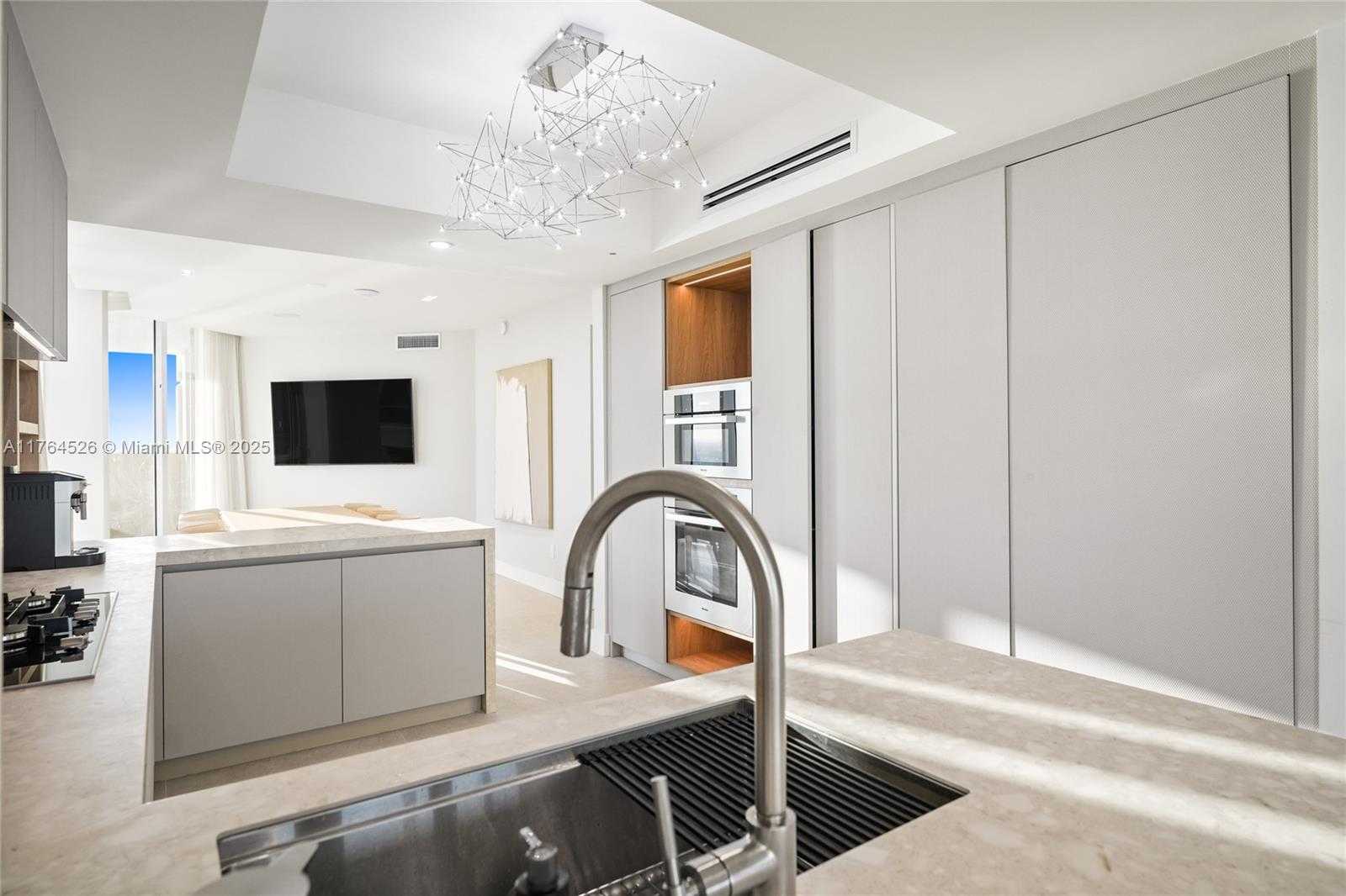 Small Image of 17875 COLLINS AVE #3906, Sunny Isles Beach Number 10