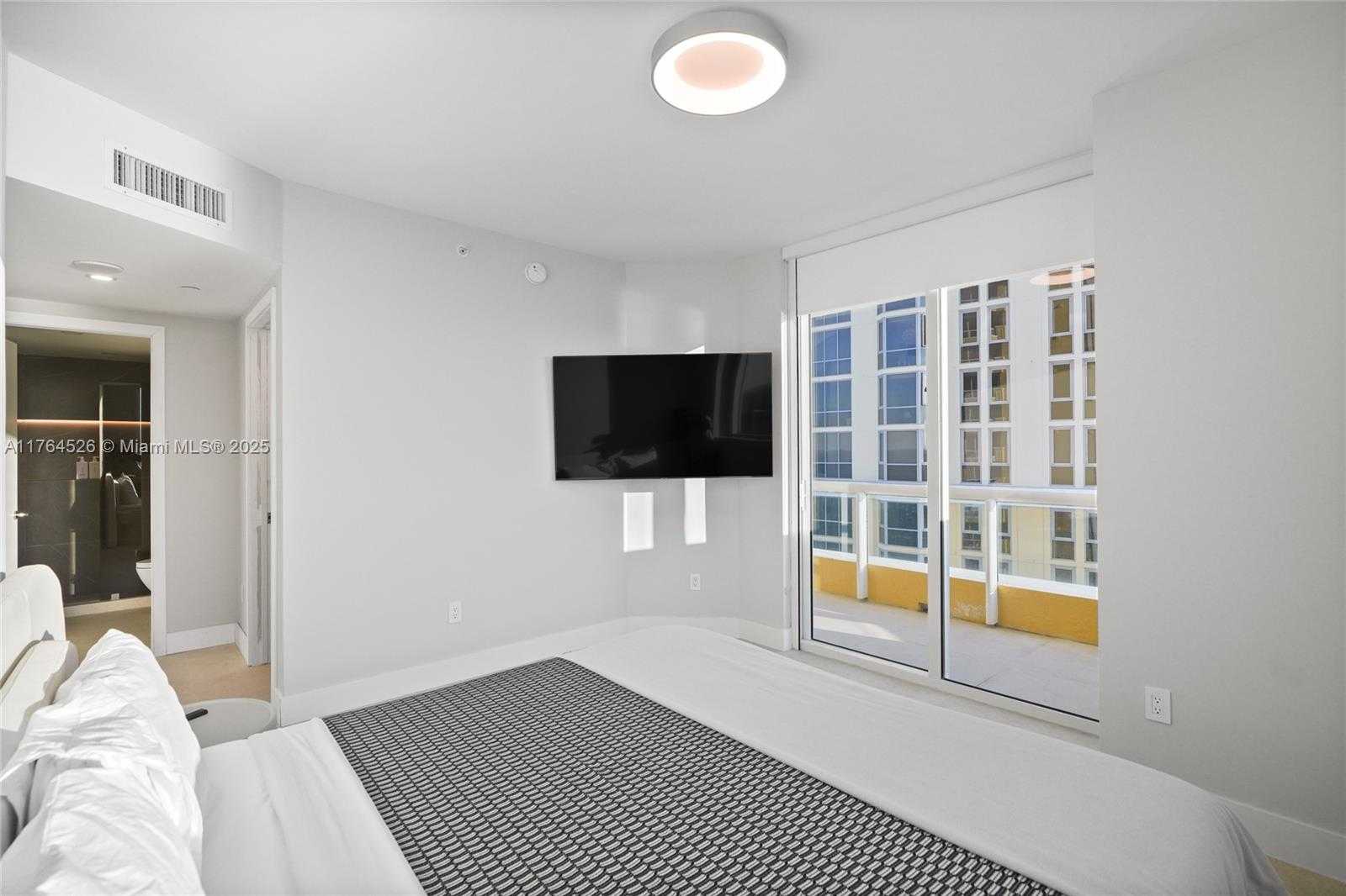 Small Image of 17875 COLLINS AVE #3906, Sunny Isles Beach Number 17