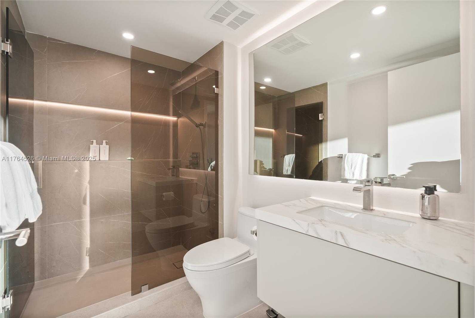 Small Image of 17875 COLLINS AVE #3906, Sunny Isles Beach Number 20