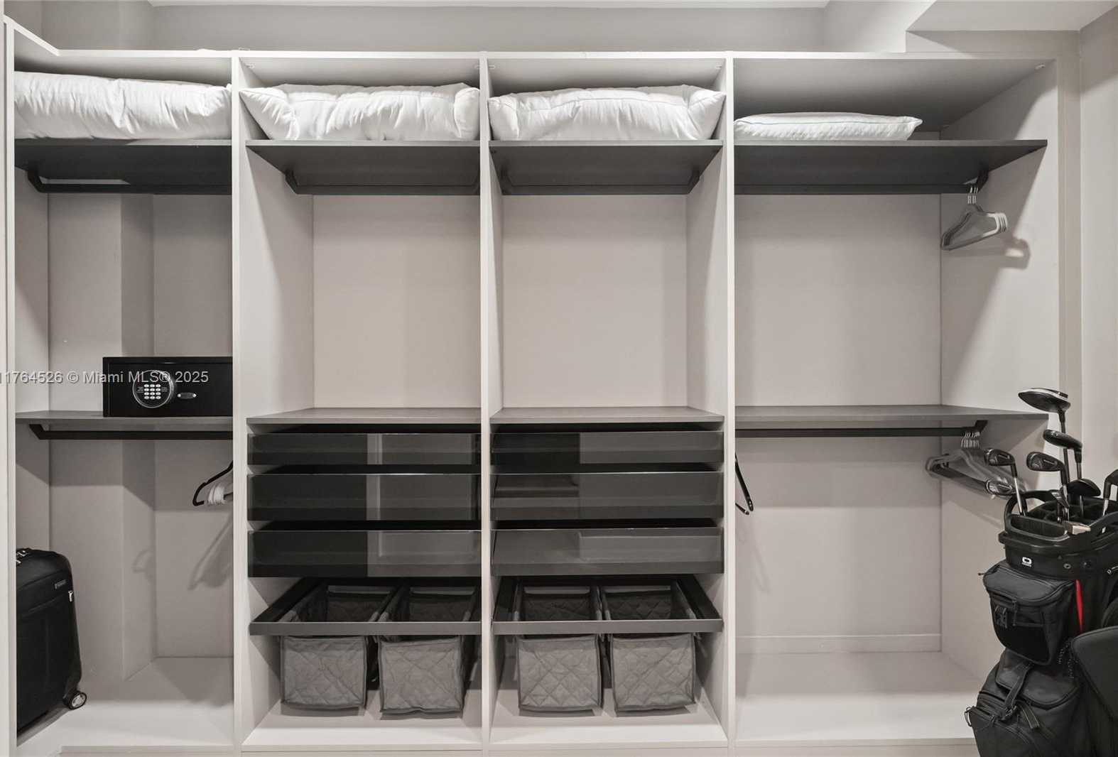 Small Image of 17875 COLLINS AVE #3906, Sunny Isles Beach Number 29