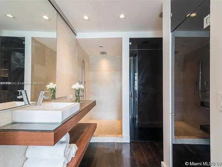 Small Image of 20 ISLAND AVE #410, Miami Beach Number 10