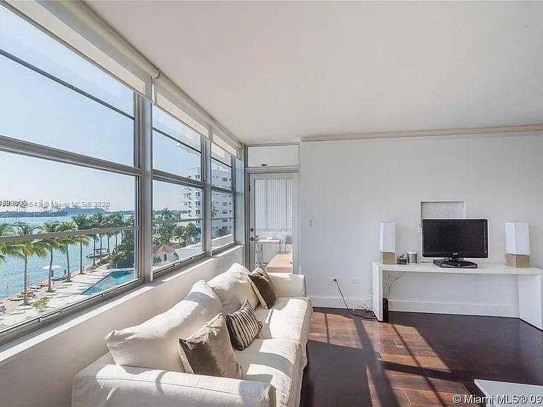Small Image of 20 ISLAND AVE #410, Miami Beach Number 7