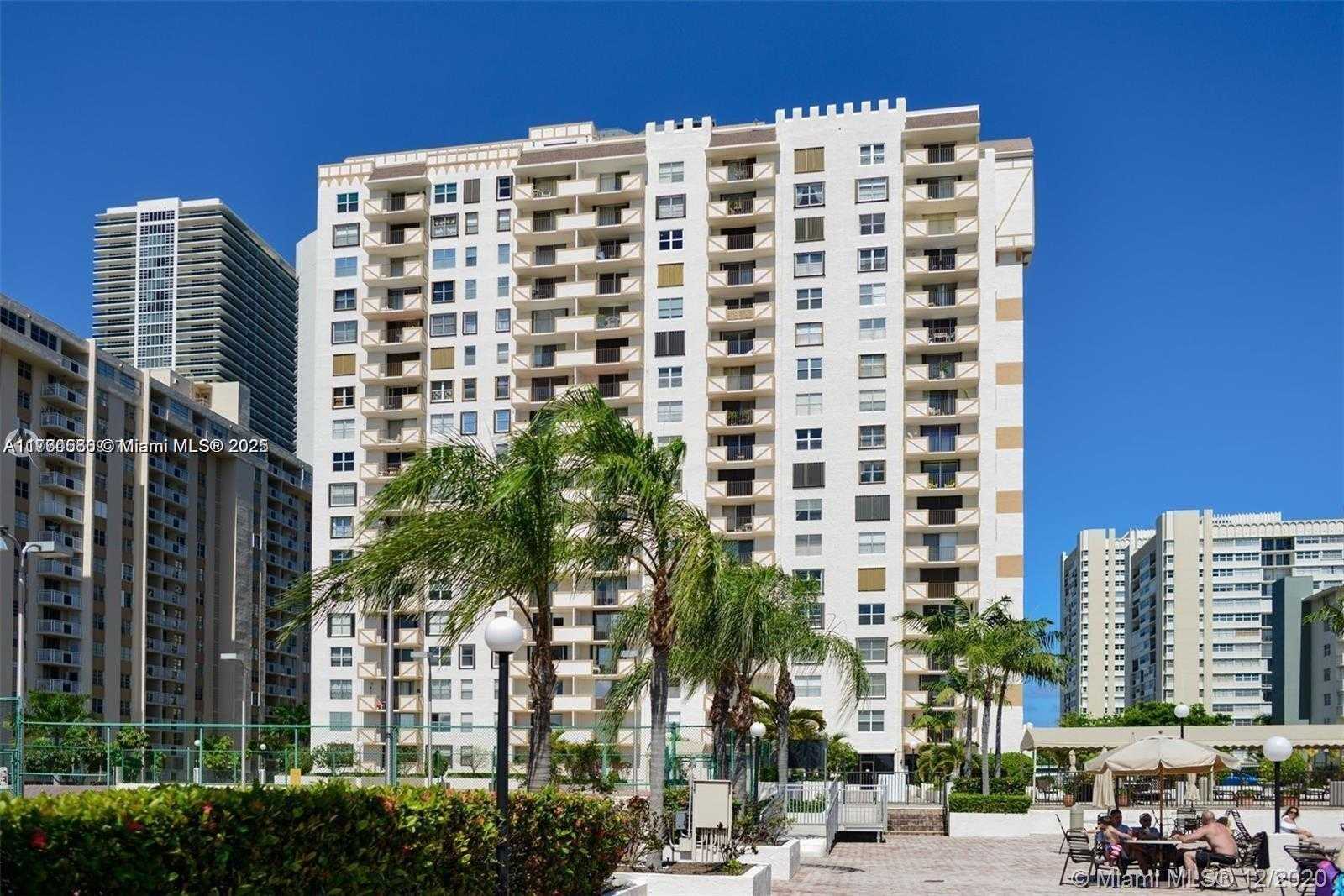 Small Image of 1865 SOUTH OCEAN DR #11B, Hallandale Beach Number 4