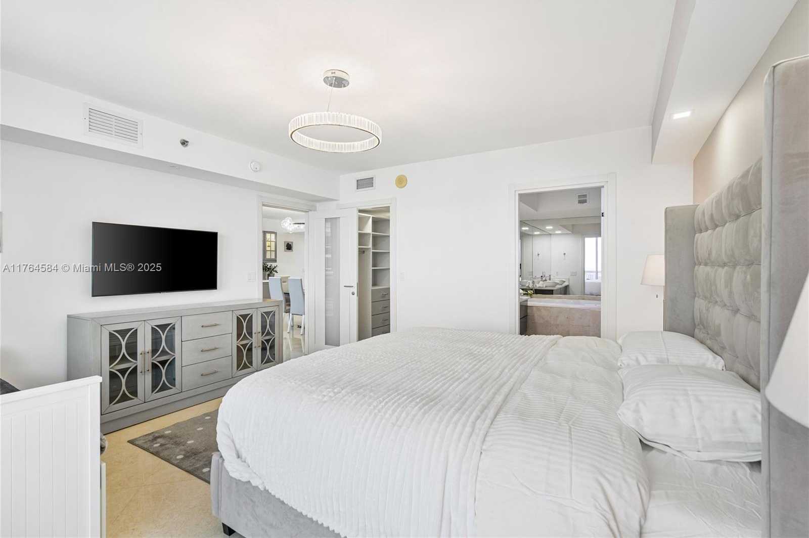 Small Image of 1830 SOUTH OCEAN DR #4304, Hallandale Beach Number 16