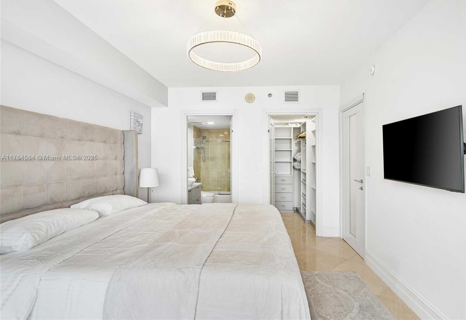 Small Image of 1830 SOUTH OCEAN DR #4304, Hallandale Beach Number 25