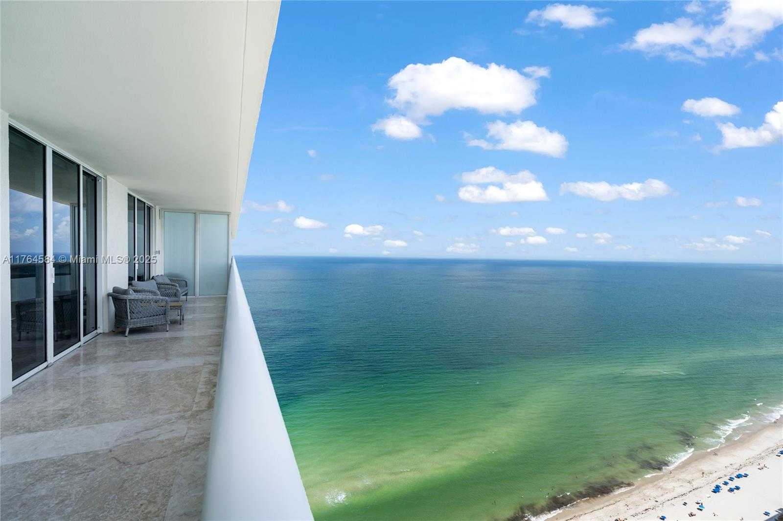 Small Image of 1830 SOUTH OCEAN DR #4304, Hallandale Beach Number 3