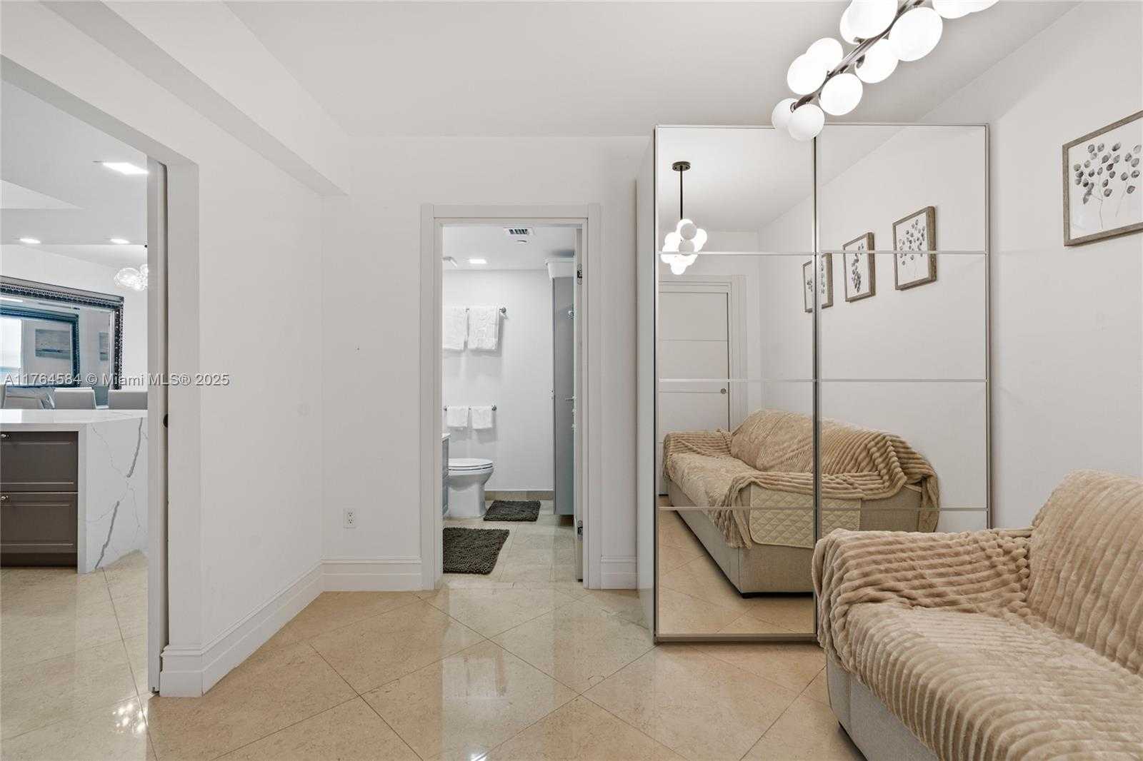 Small Image of 1830 SOUTH OCEAN DR #4304, Hallandale Beach Number 30