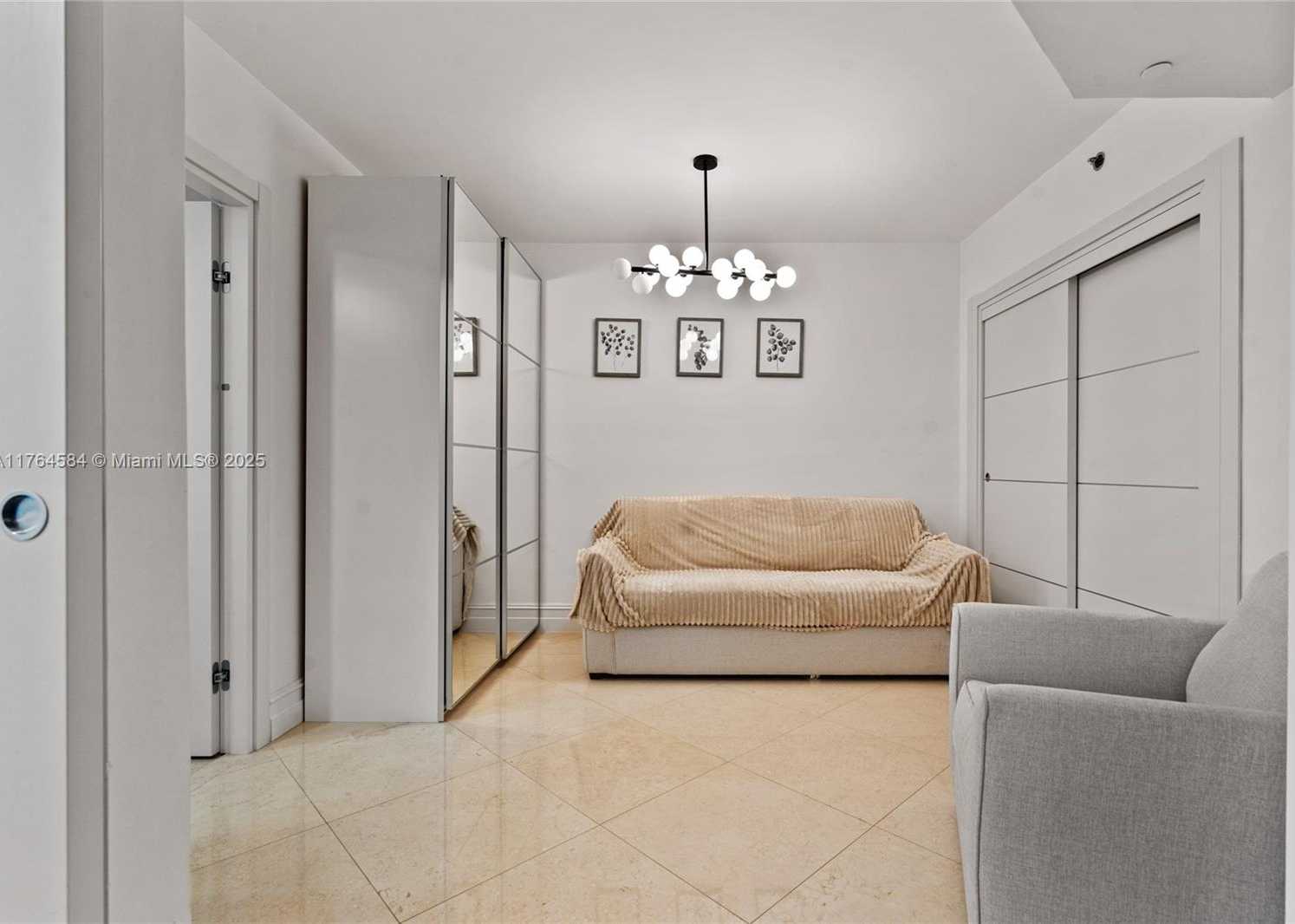 Small Image of 1830 SOUTH OCEAN DR #4304, Hallandale Beach Number 31
