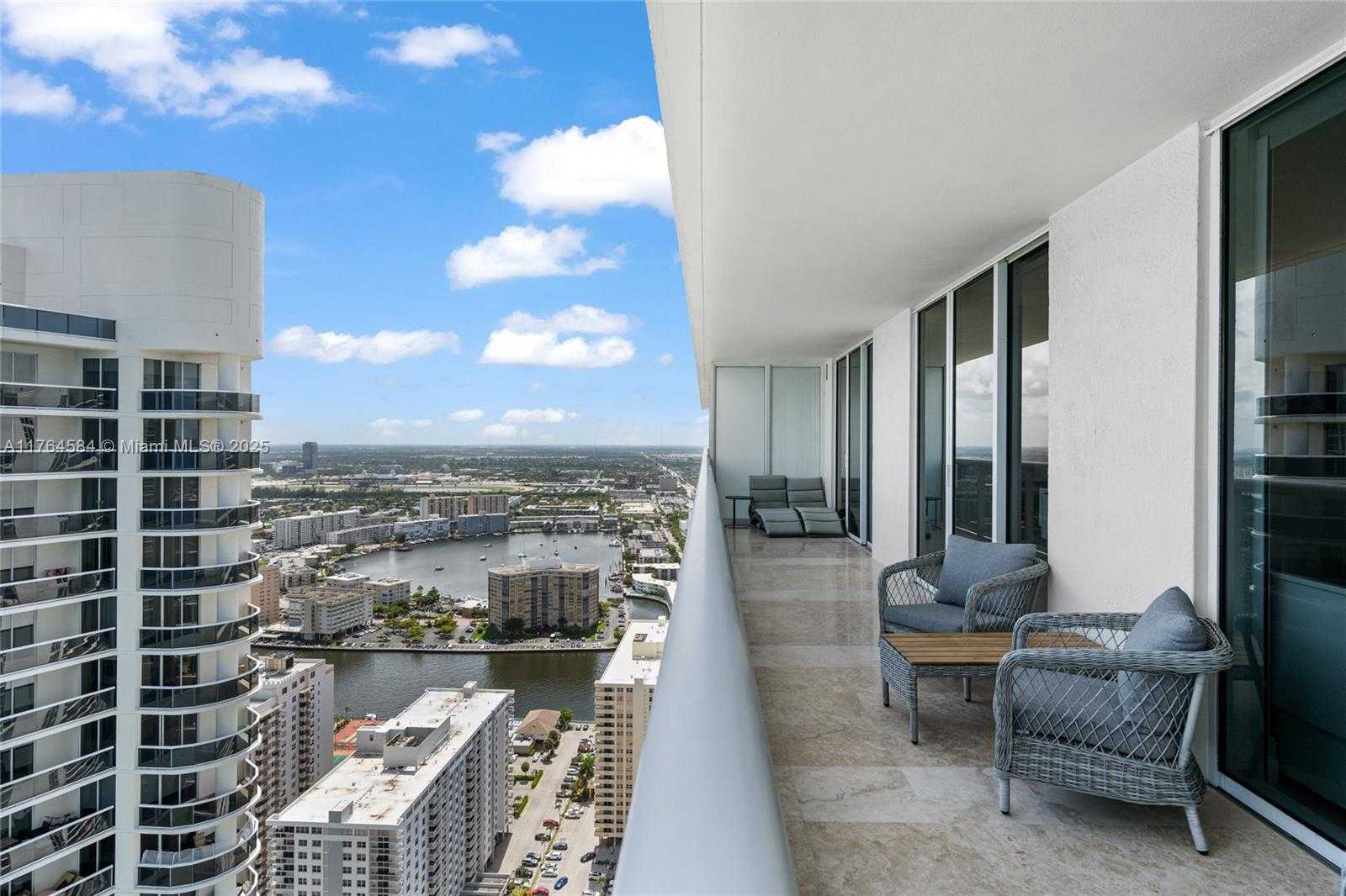 Small Image of 1830 SOUTH OCEAN DR #4304, Hallandale Beach Number 41