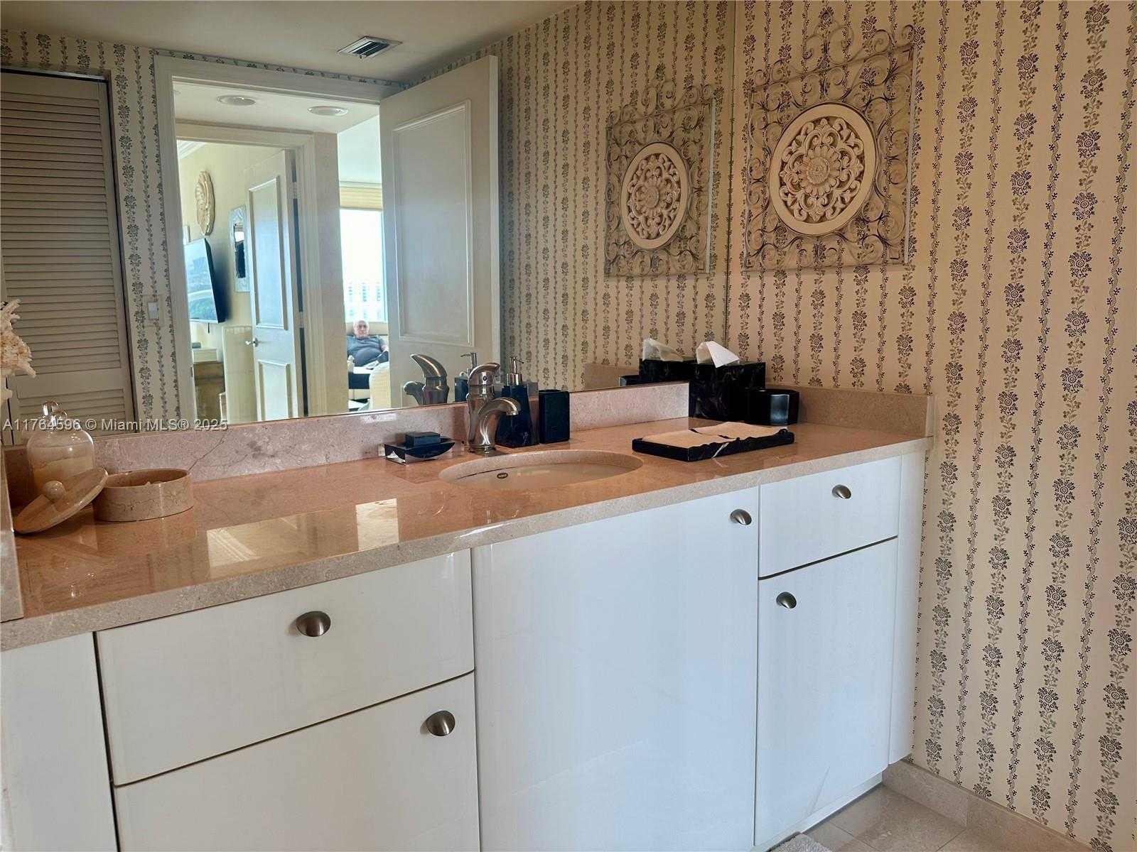 Small Image of 16500 COLLINS AVE #1954, Sunny Isles Beach Number 43