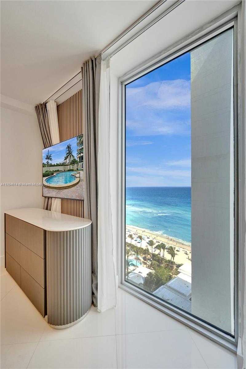 Small Image of 4001 SOUTH OCEAN DR #16P, Hollywood Number 2