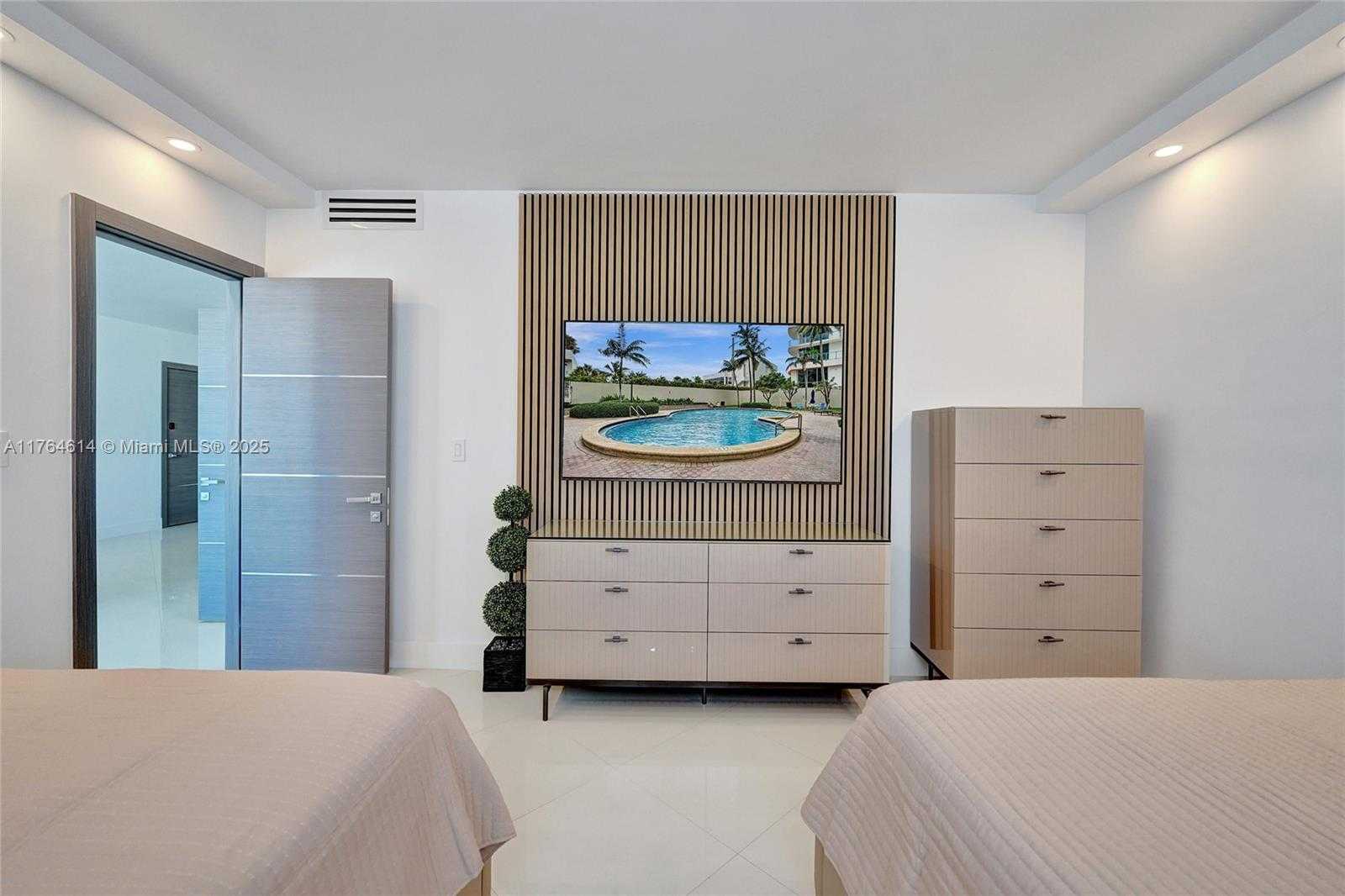 Small Image of 4001 SOUTH OCEAN DR #16P, Hollywood Number 35