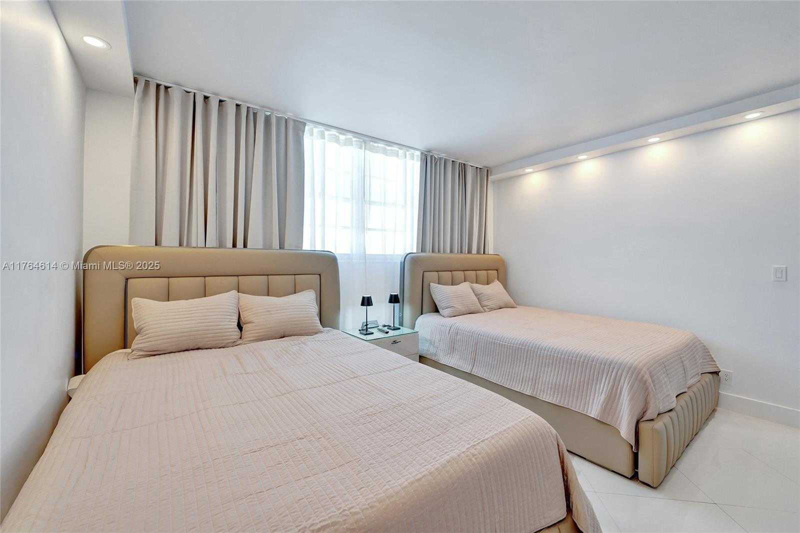 Small Image of 4001 SOUTH OCEAN DR #16P, Hollywood Number 37