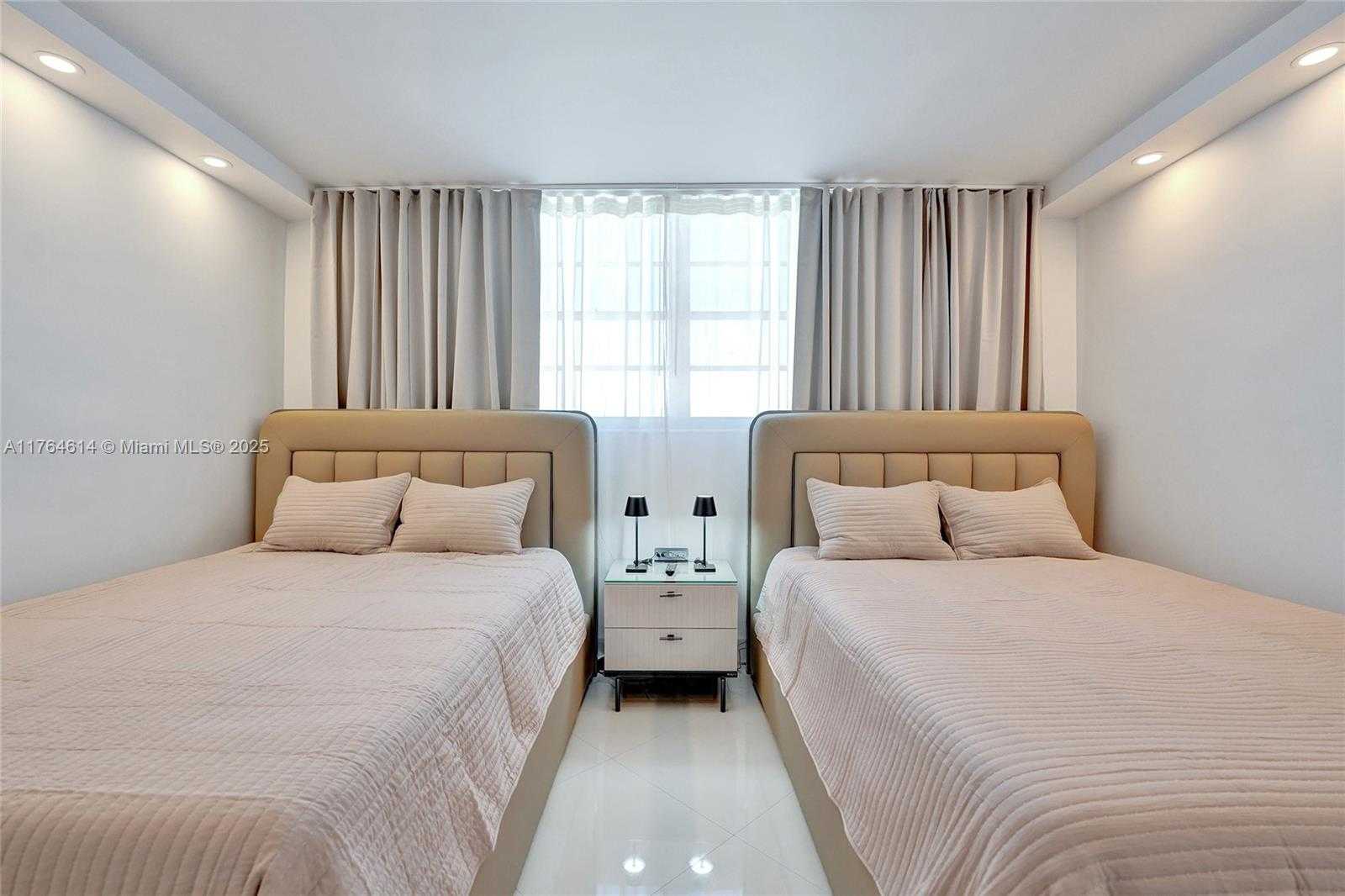 Small Image of 4001 SOUTH OCEAN DR #16P, Hollywood Number 38