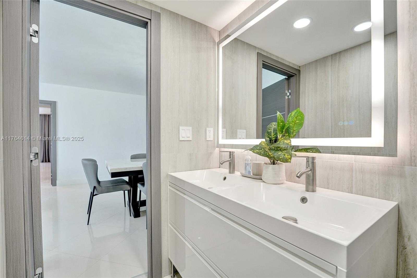 Small Image of 4001 SOUTH OCEAN DR #16P, Hollywood Number 40