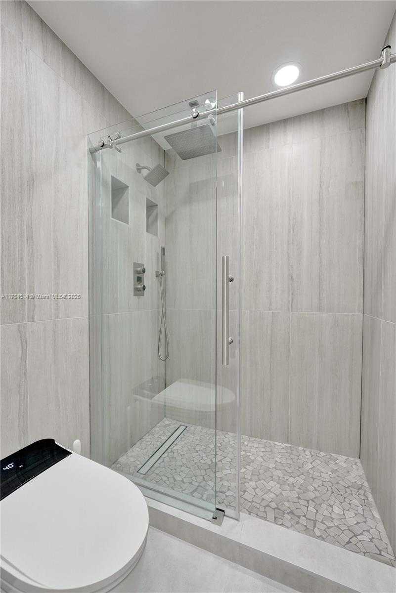 Small Image of 4001 SOUTH OCEAN DR #16P, Hollywood Number 43