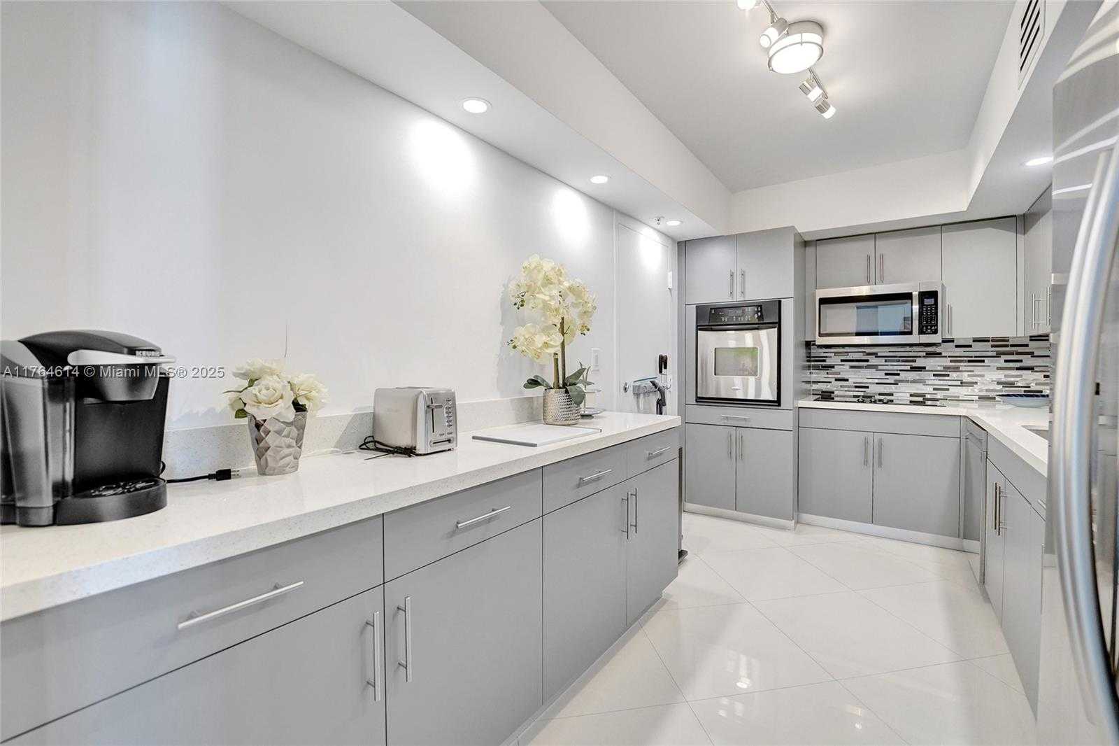 Small Image of 4001 SOUTH OCEAN DR #16P, Hollywood Number 47