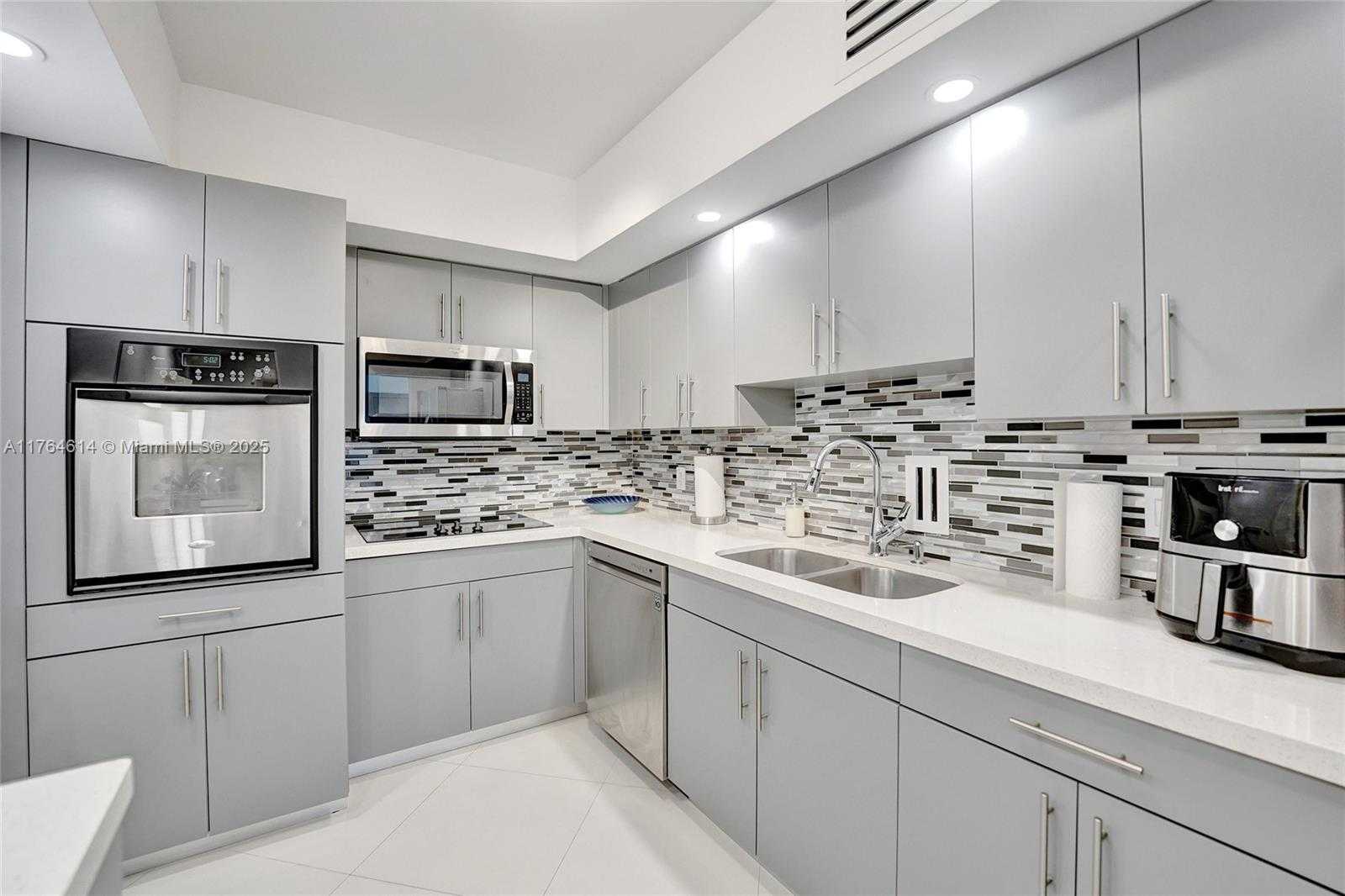 Small Image of 4001 SOUTH OCEAN DR #16P, Hollywood Number 51