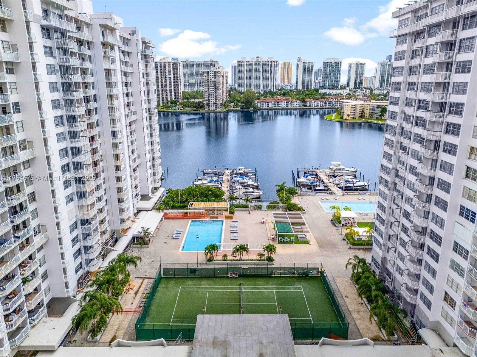 Small Image of 18041 BISCAYNE BLVD #PH02, Aventura Number 30