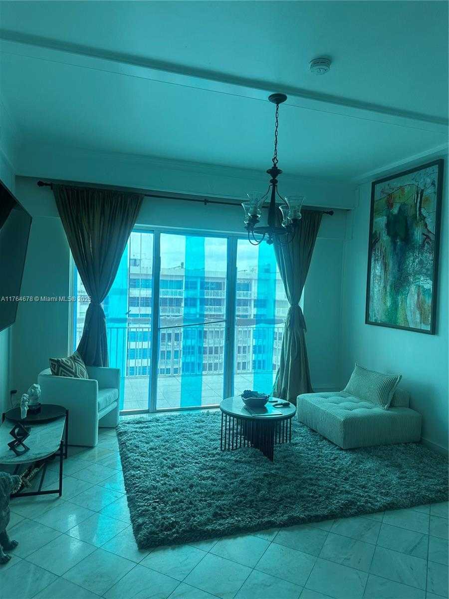 Small Image of 18041 BISCAYNE BLVD #PH02, Aventura Number 36