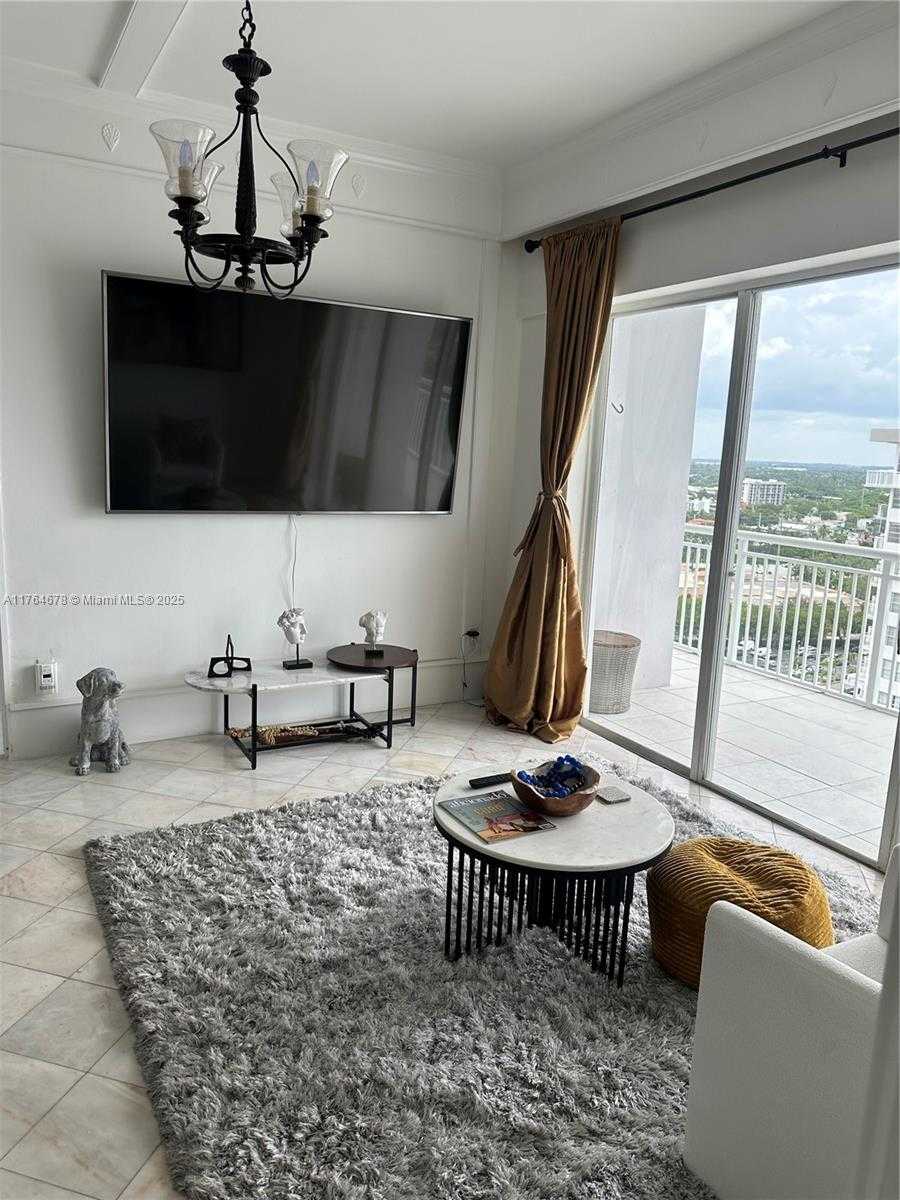 Small Image of 18041 BISCAYNE BLVD #PH02, Aventura Number 9