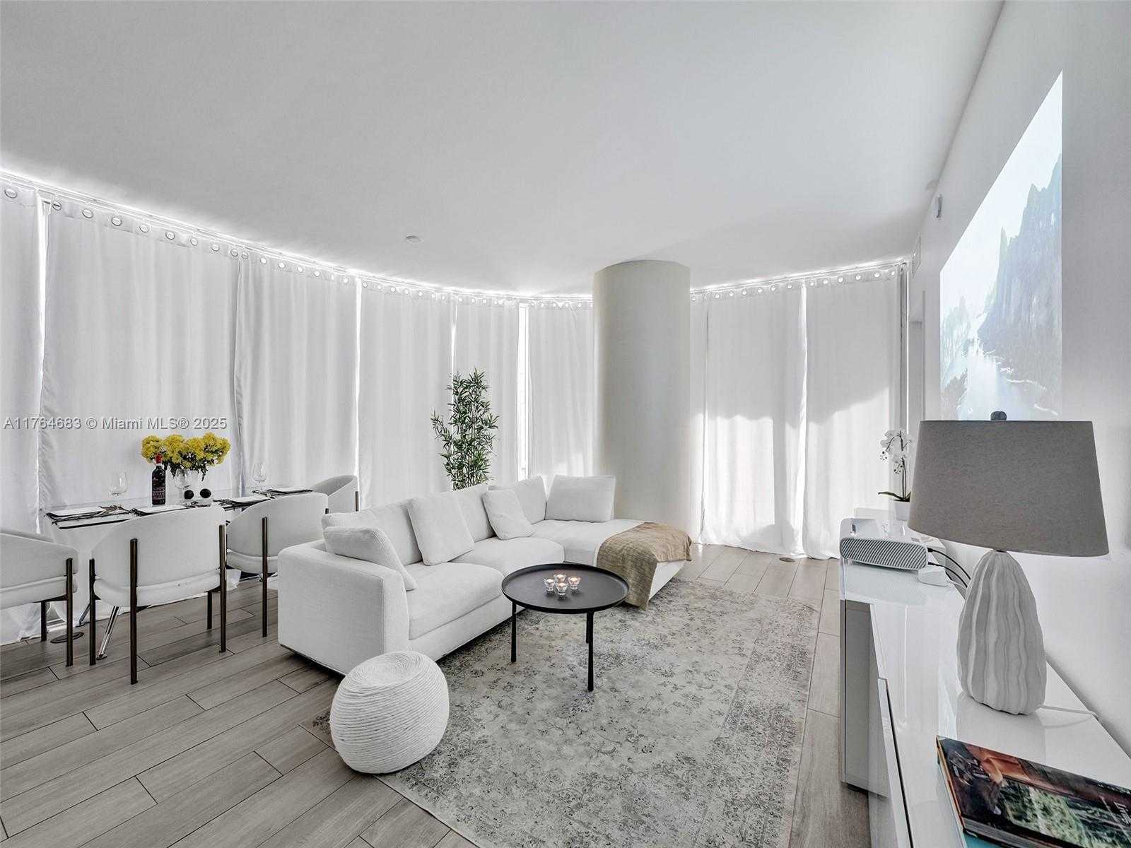 Small Image of 55 SOUTH WEST 9TH ST #1003, Miami Number 17