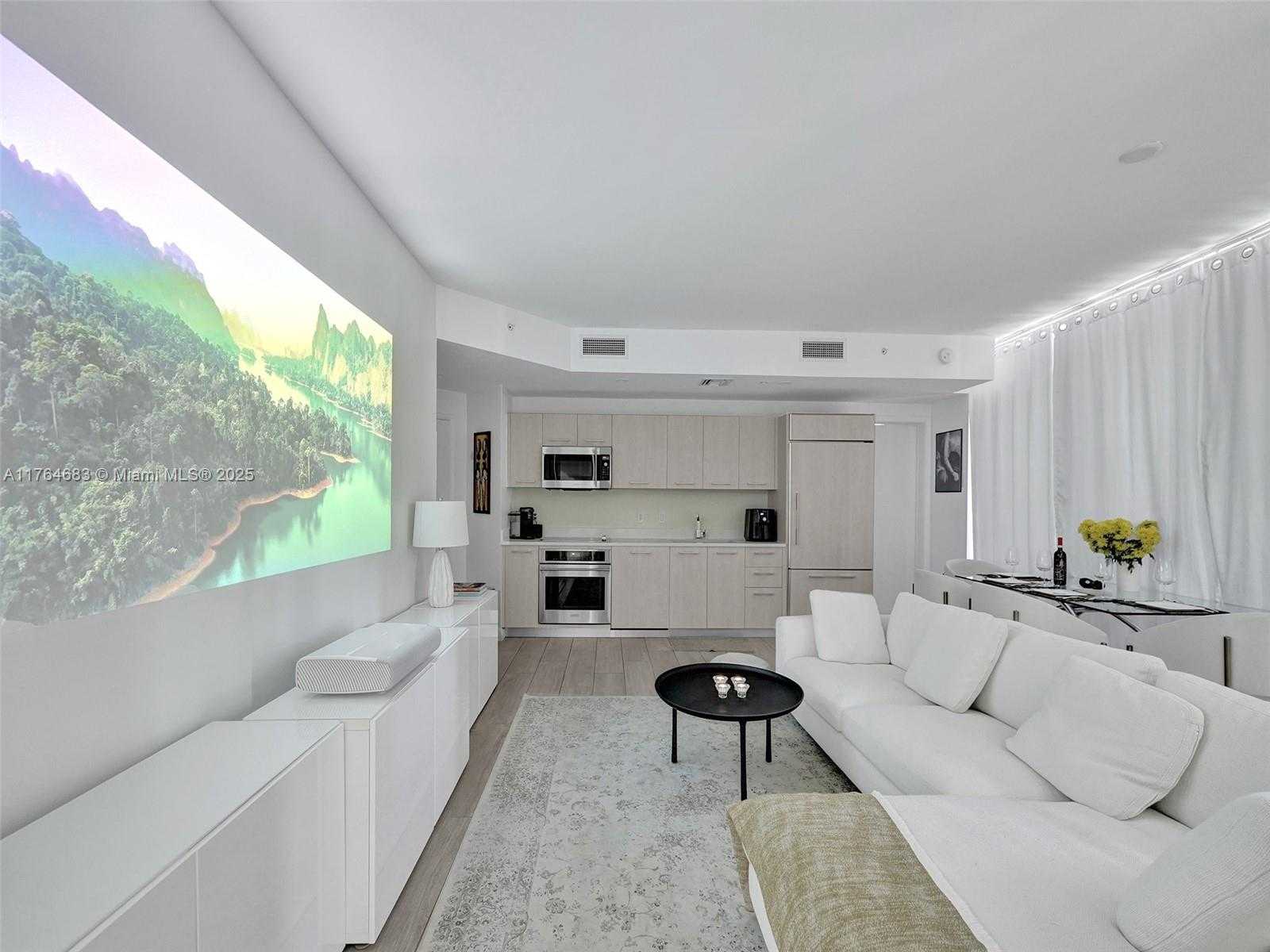 Small Image of 55 SOUTH WEST 9TH ST #1003, Miami Number 19
